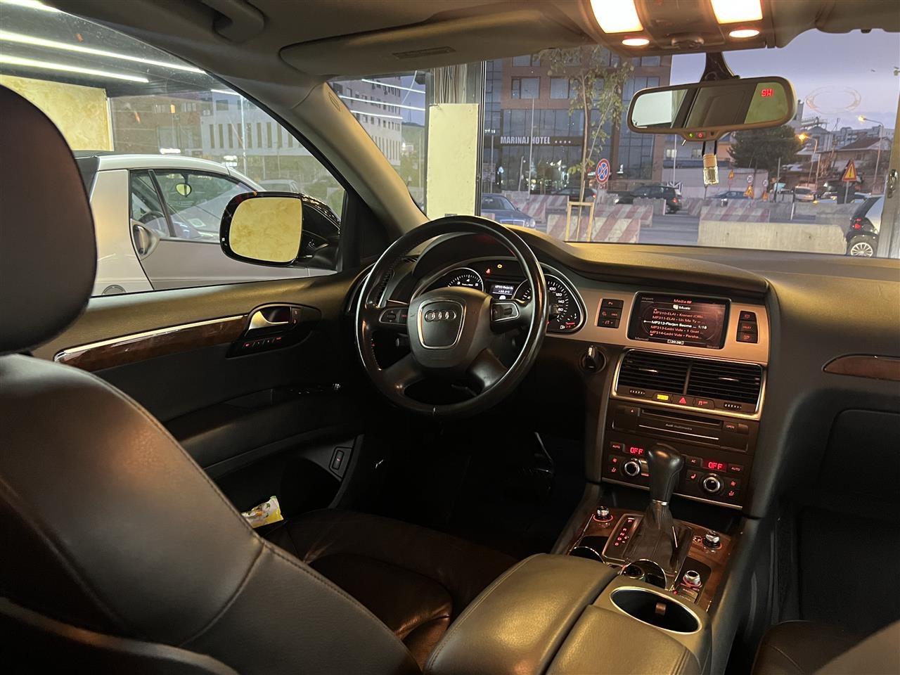 Audi Q7 - photo 4