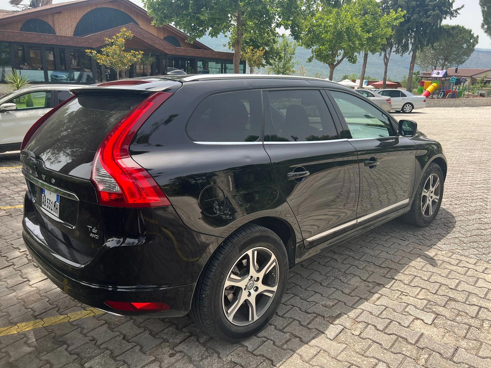 Volvo XC60 - photo 3
