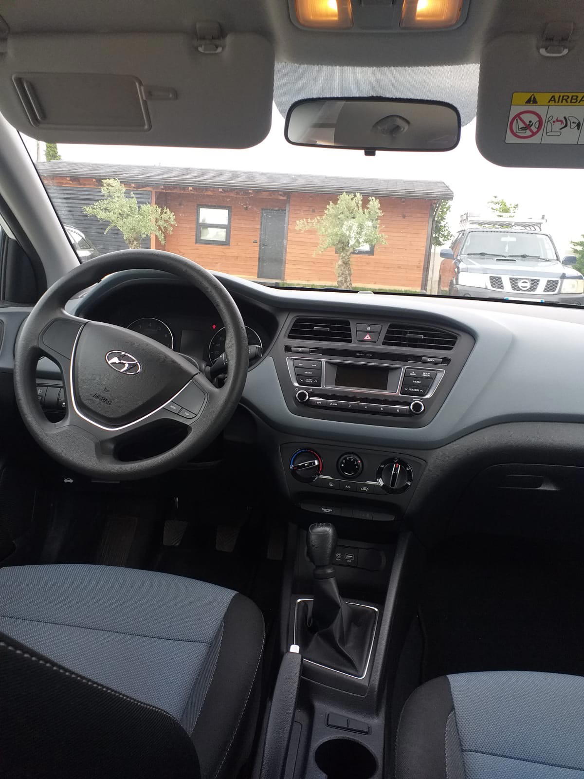 Hyundai Accent - photo 4