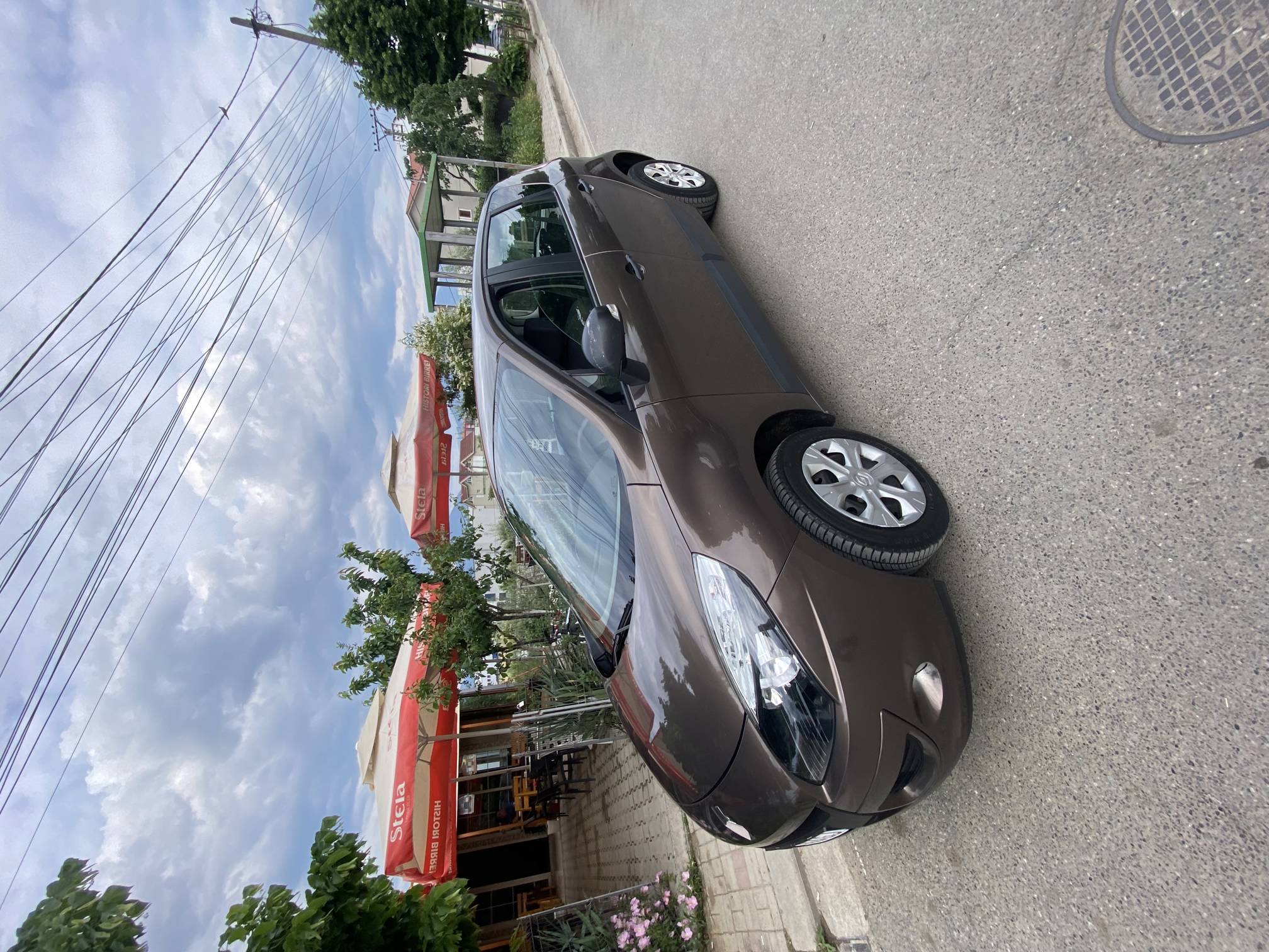 Renault Scenic XMode - side view