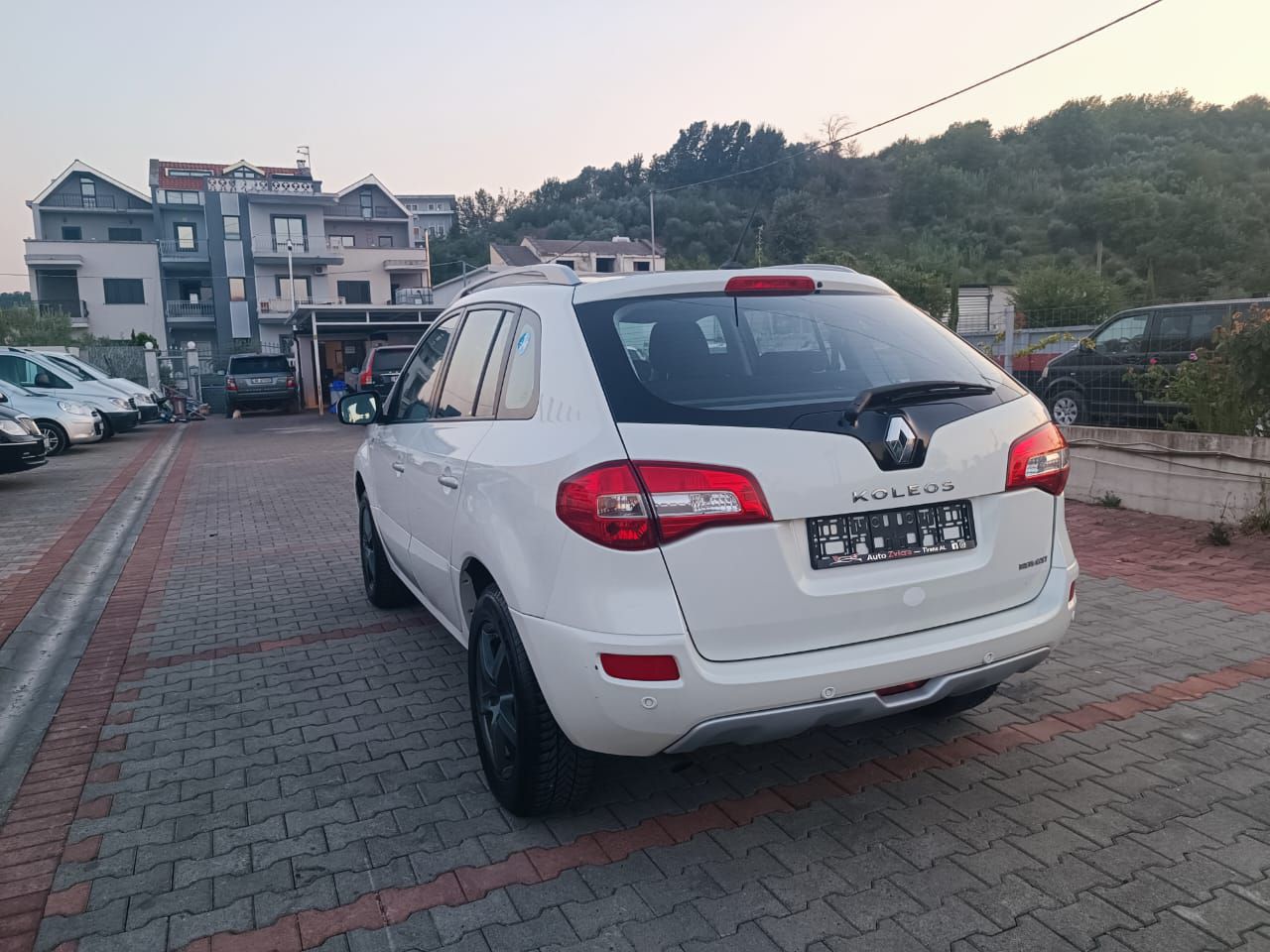 Renault Escape RentX Albania