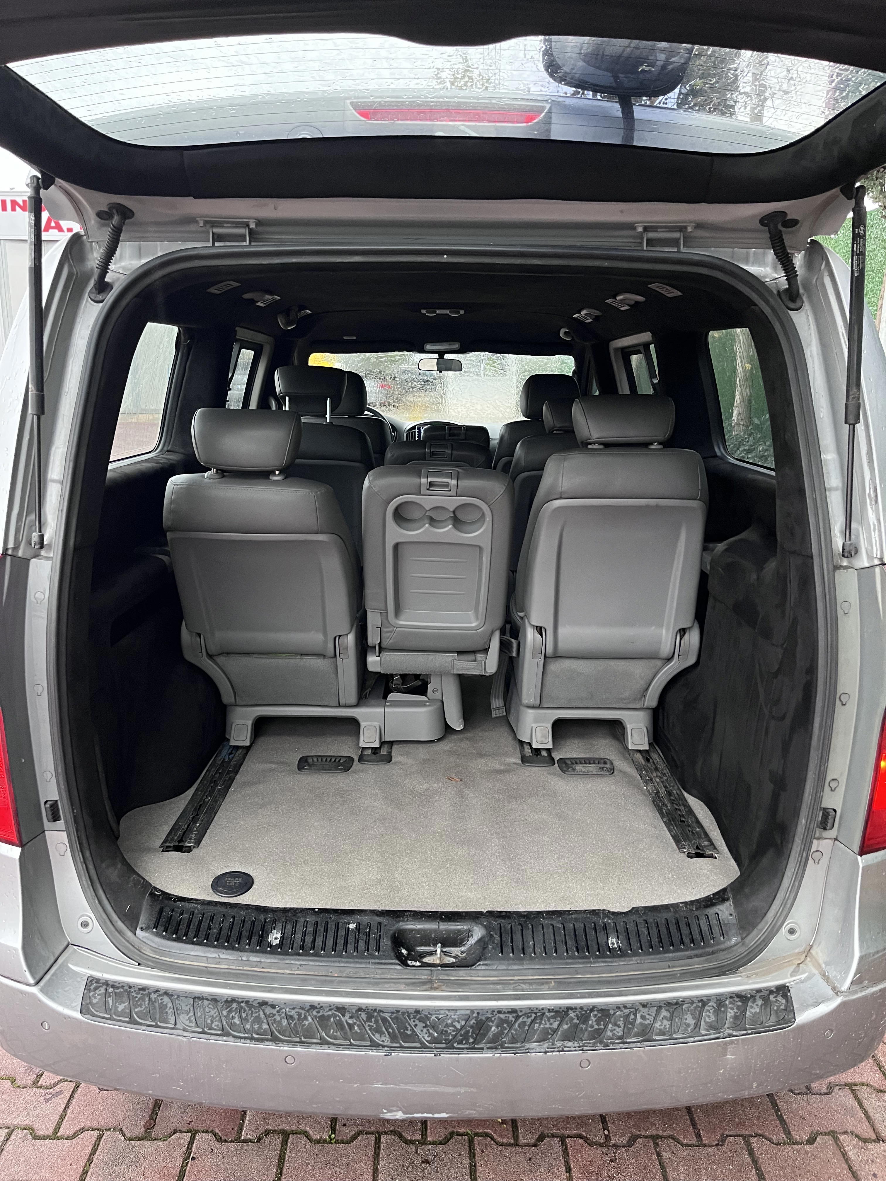 Hyundai Starex - photo 4