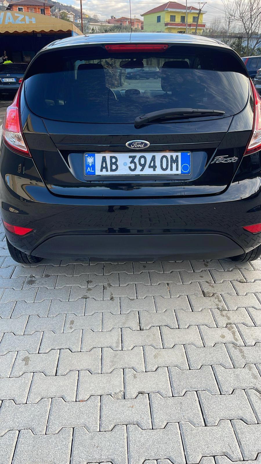Ford Fiesta - photo 4