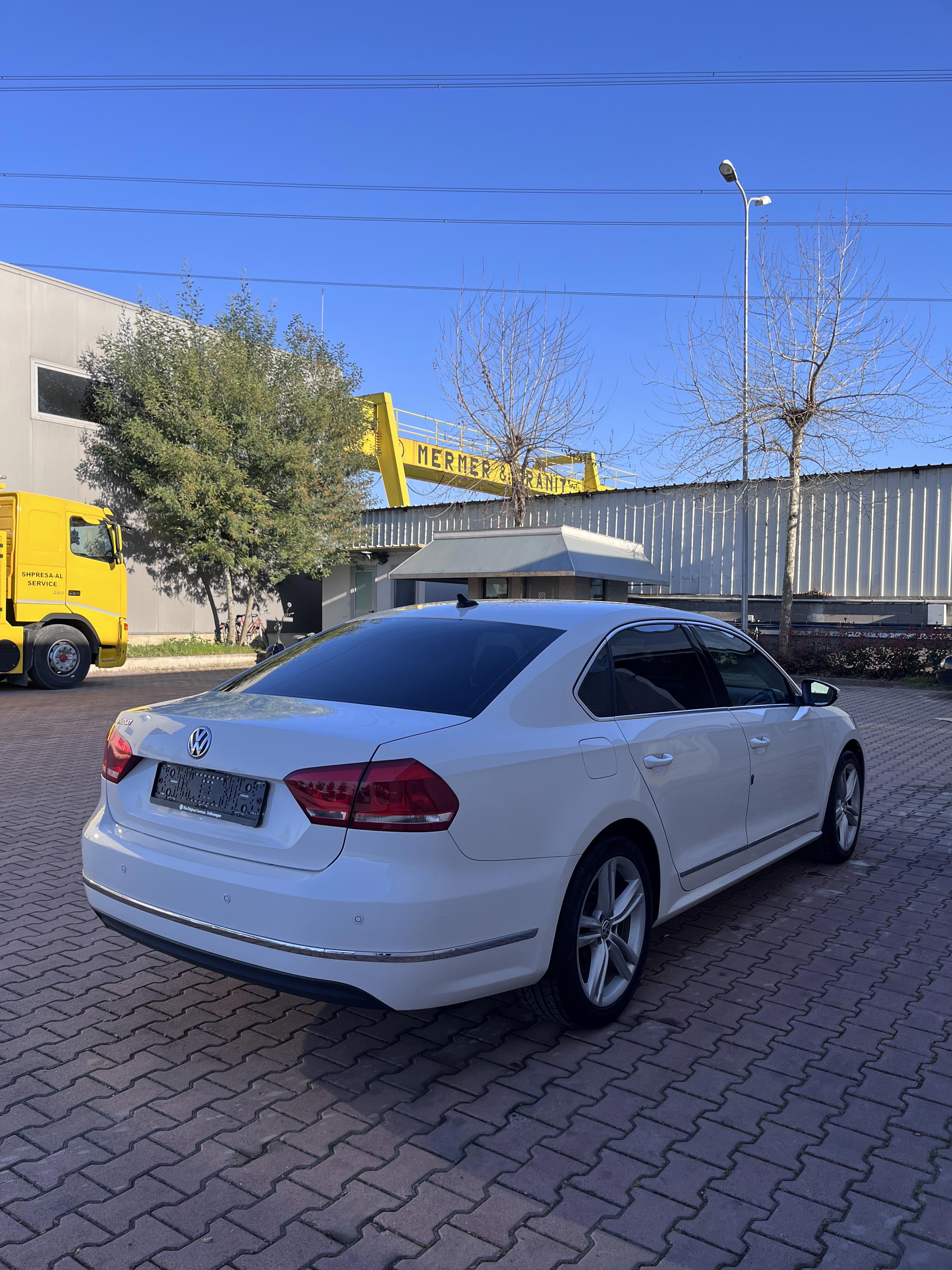 Volkswagen Passat - photo 3