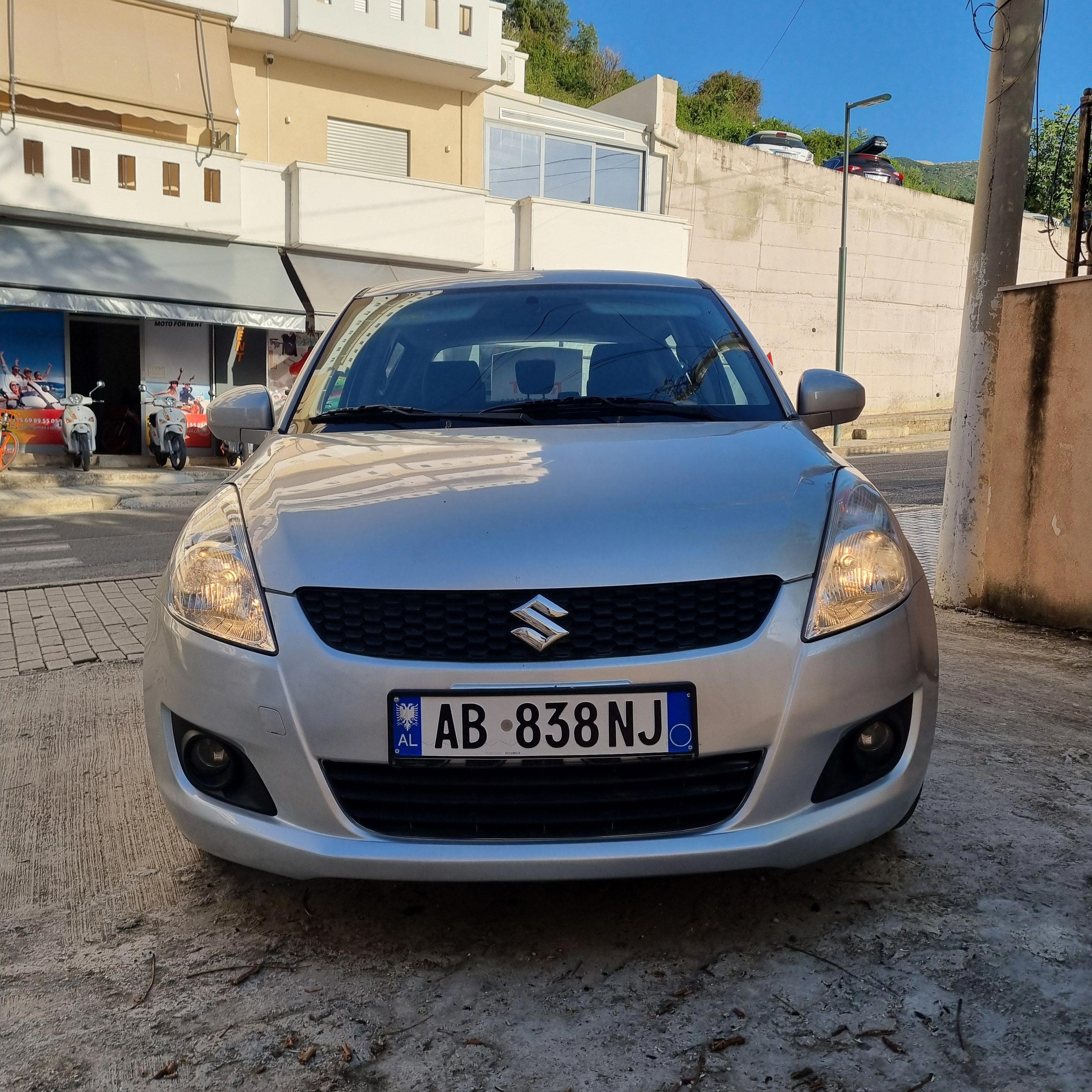 Suzuki Swift - side view