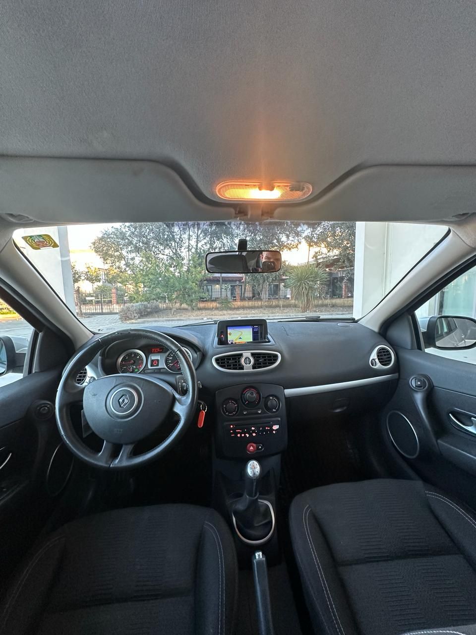 Renault Clio - photo 4