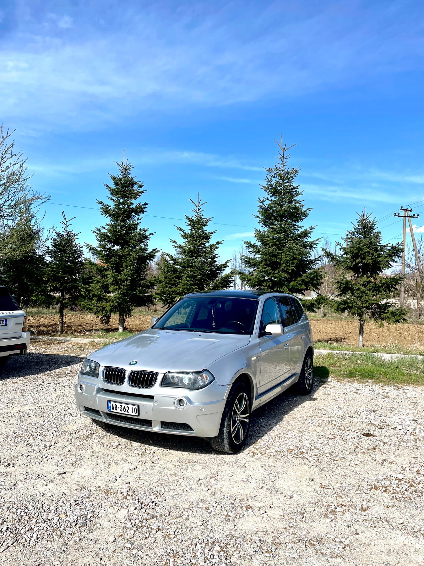 BMW X3 - side view