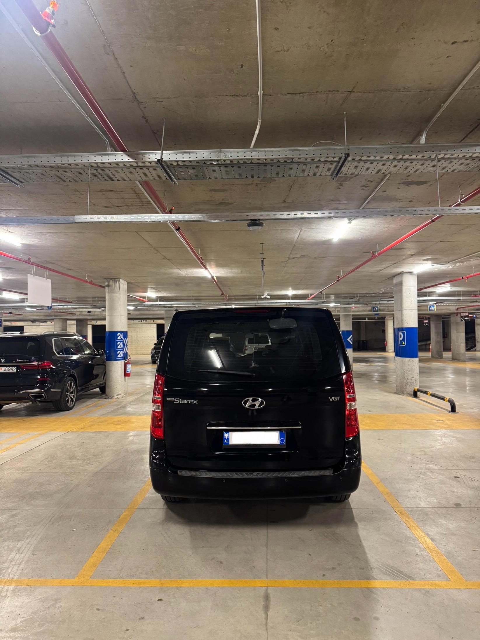 Hyundai Starex - photo 3