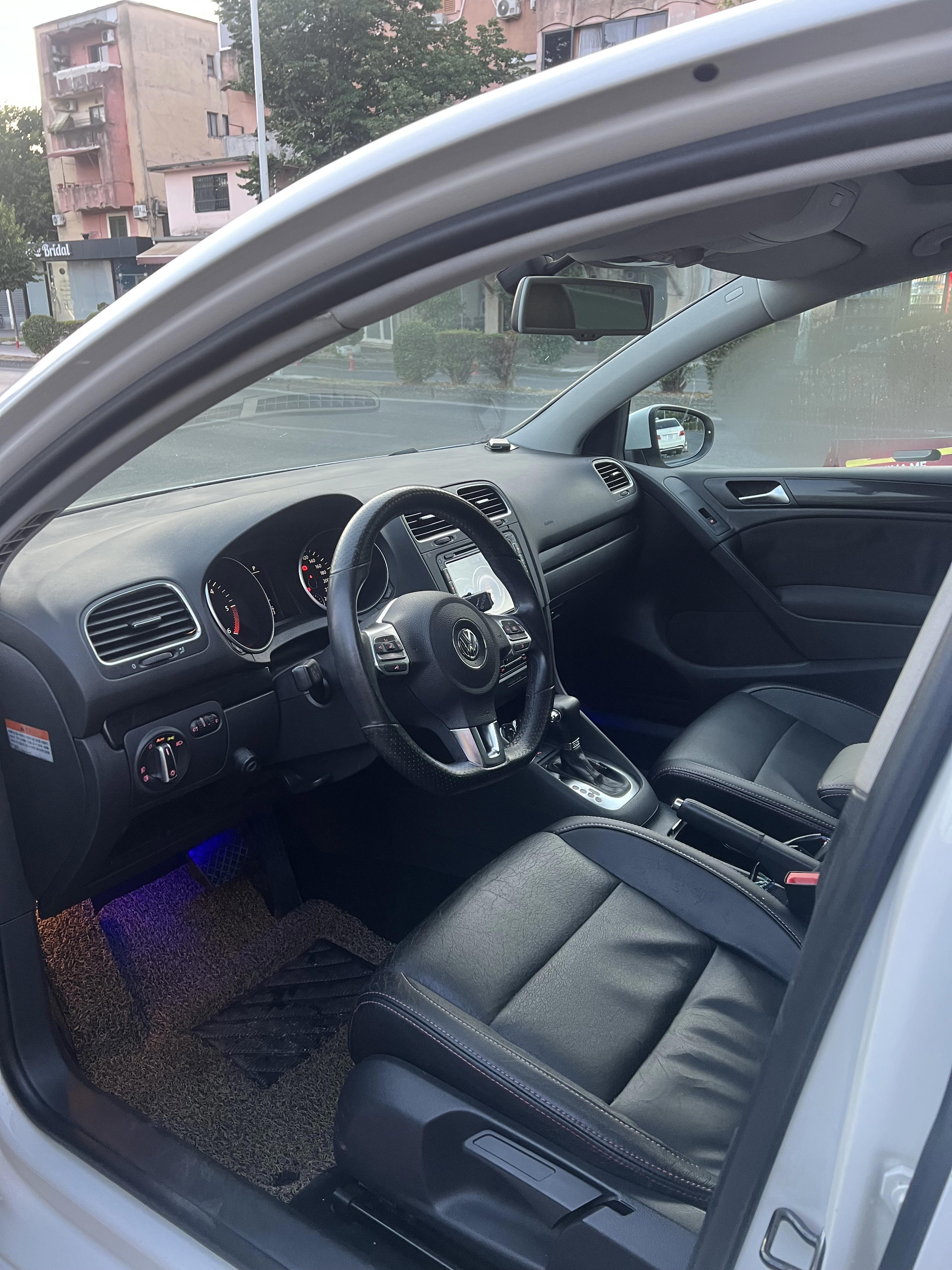 Volkswagen Golf - photo 4