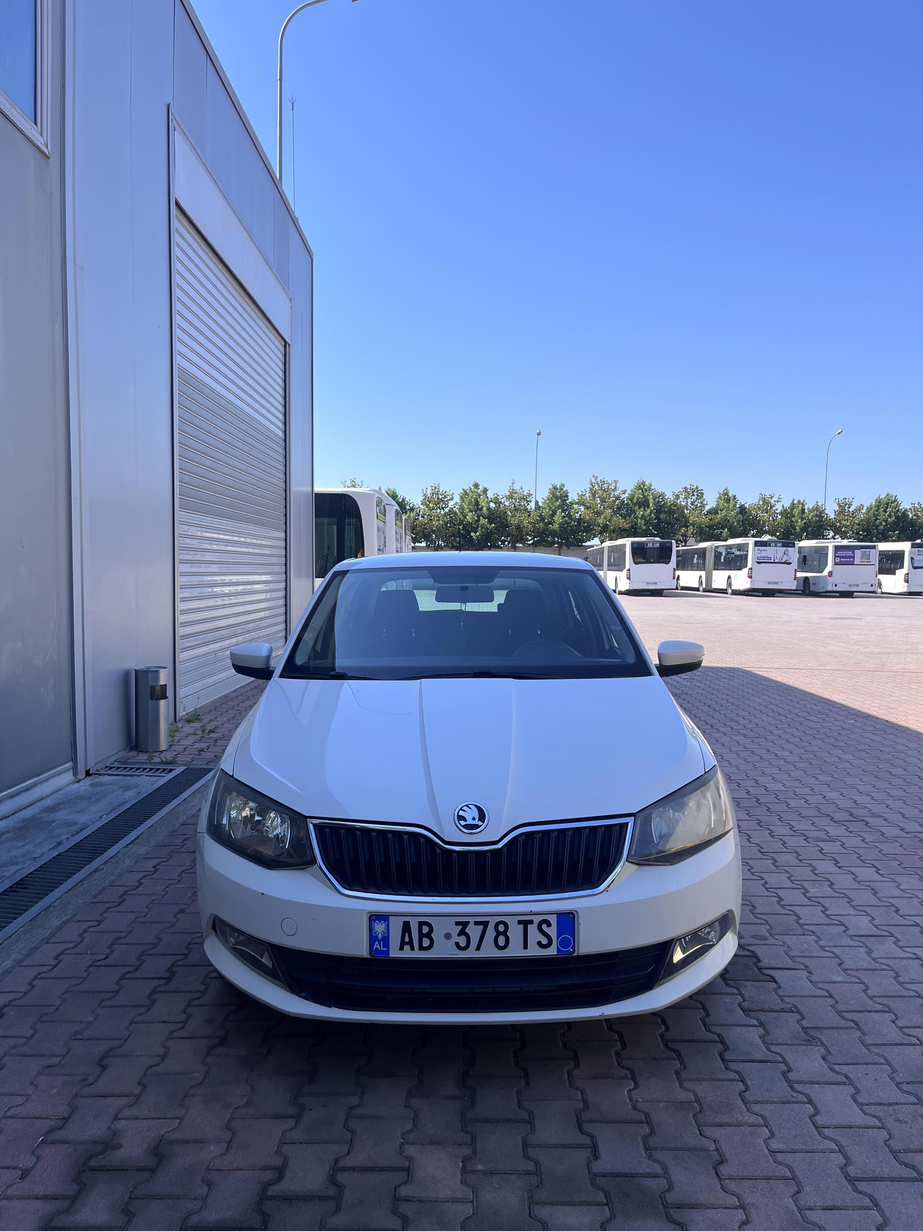 Skoda Fabia - main photo