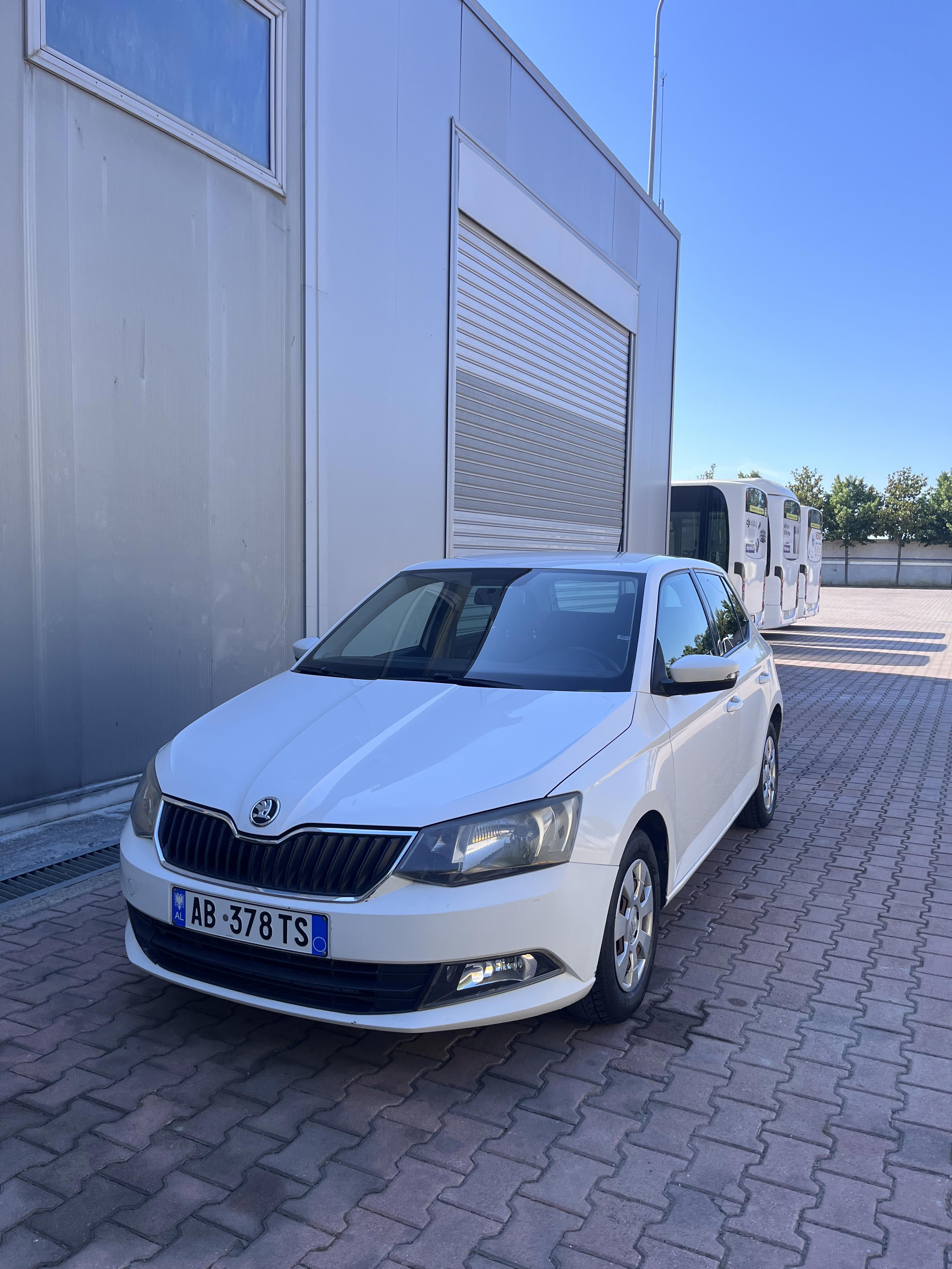 Skoda Fabia for rent