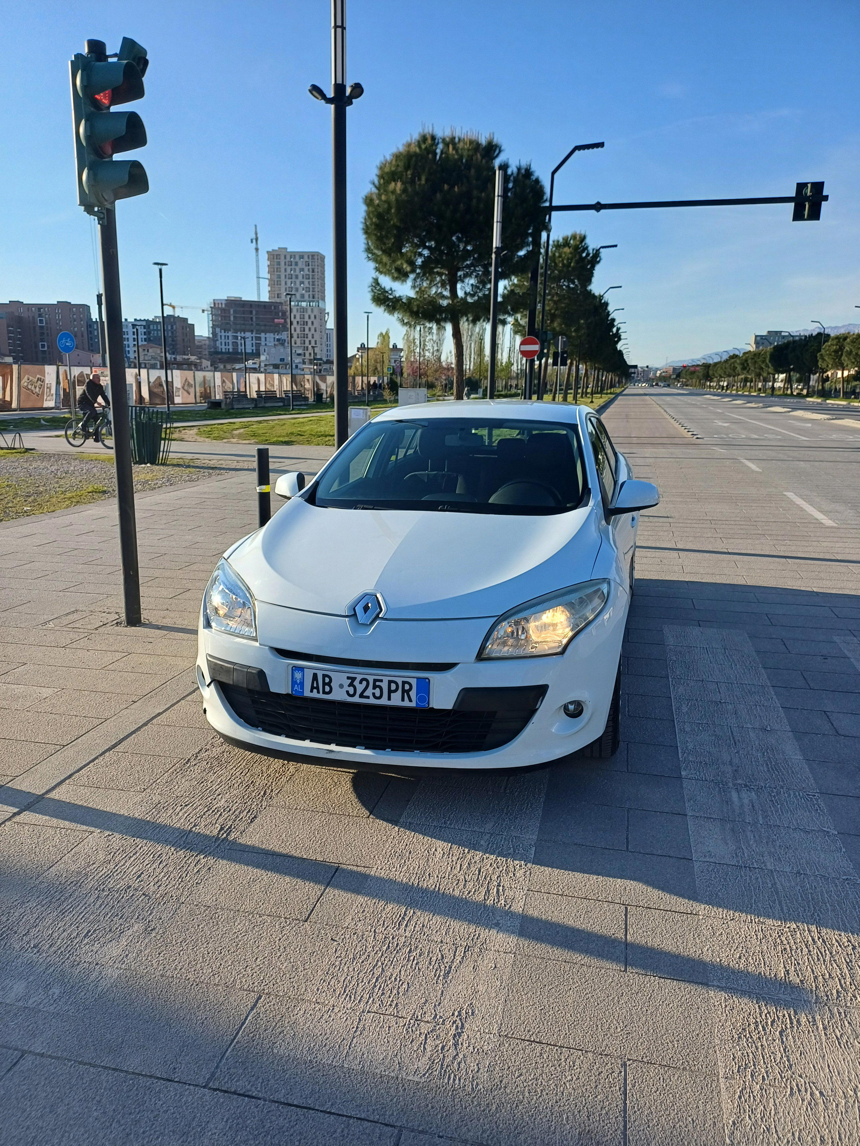 Renault Megane - photo 3