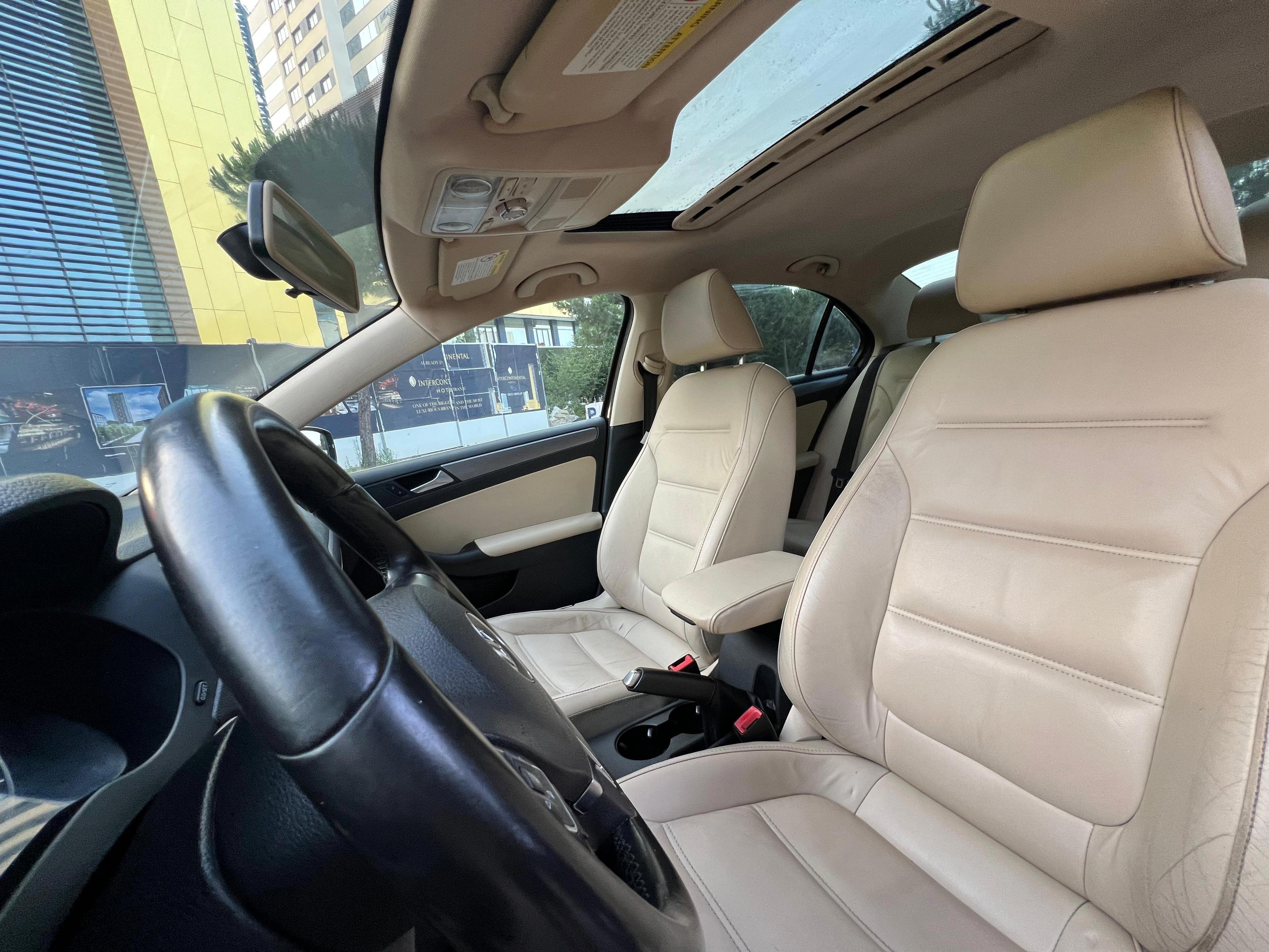 Volkswagen Jetta - photo 4