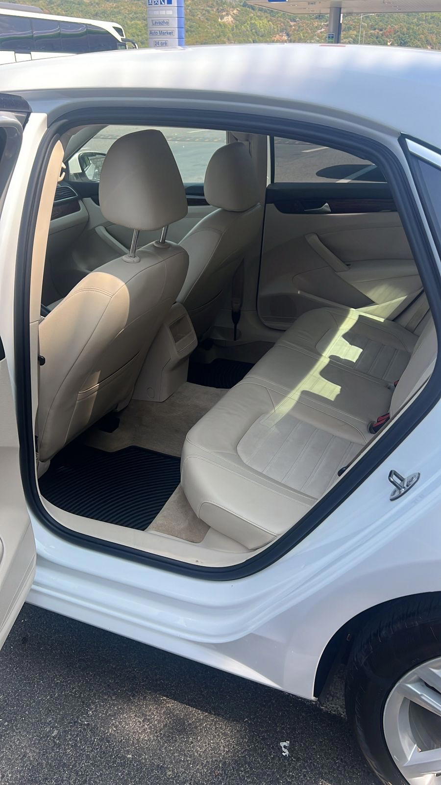 Volkswagen Passat - photo 4