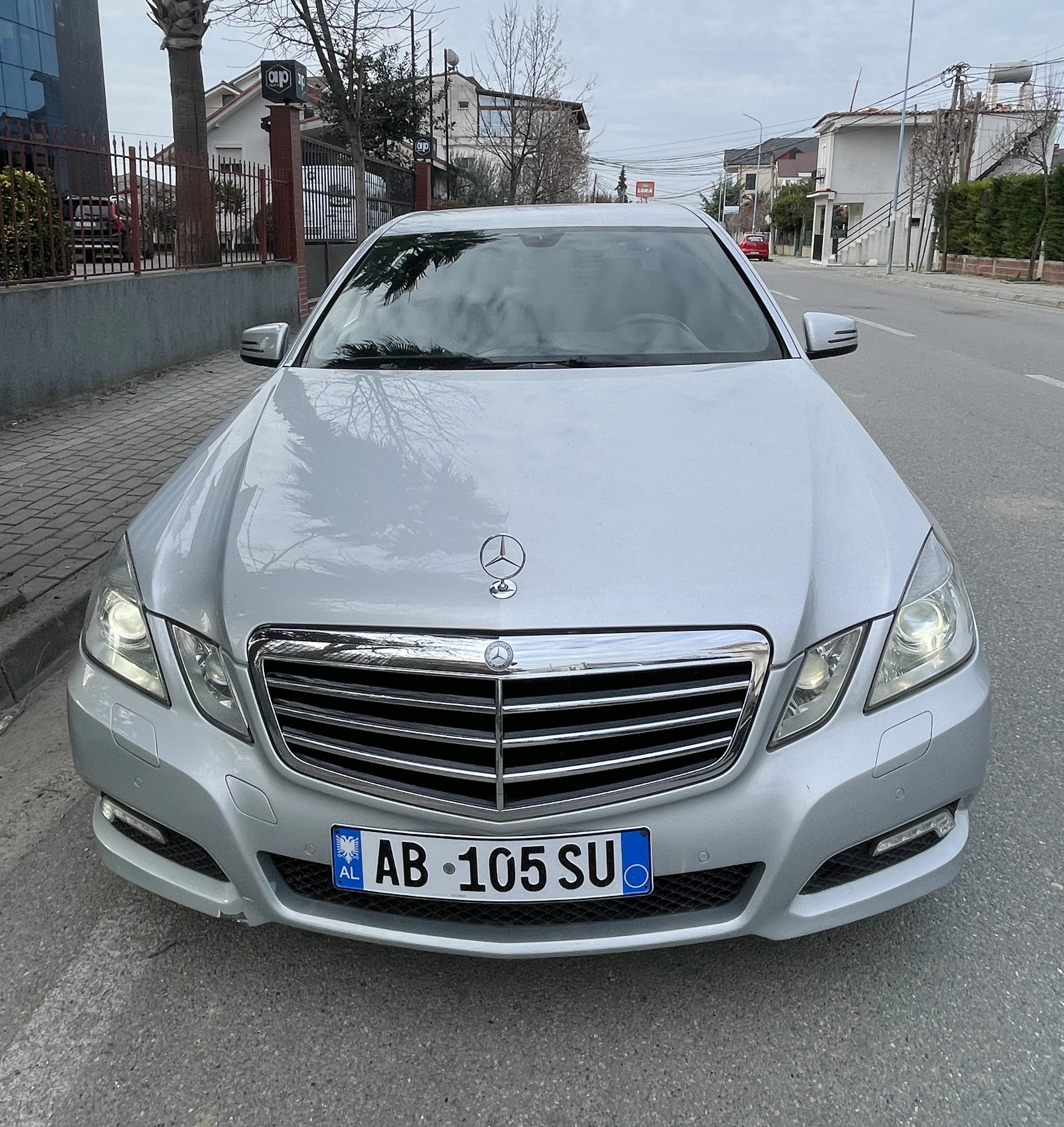 Mercedes-Benz E-Class - photo 3