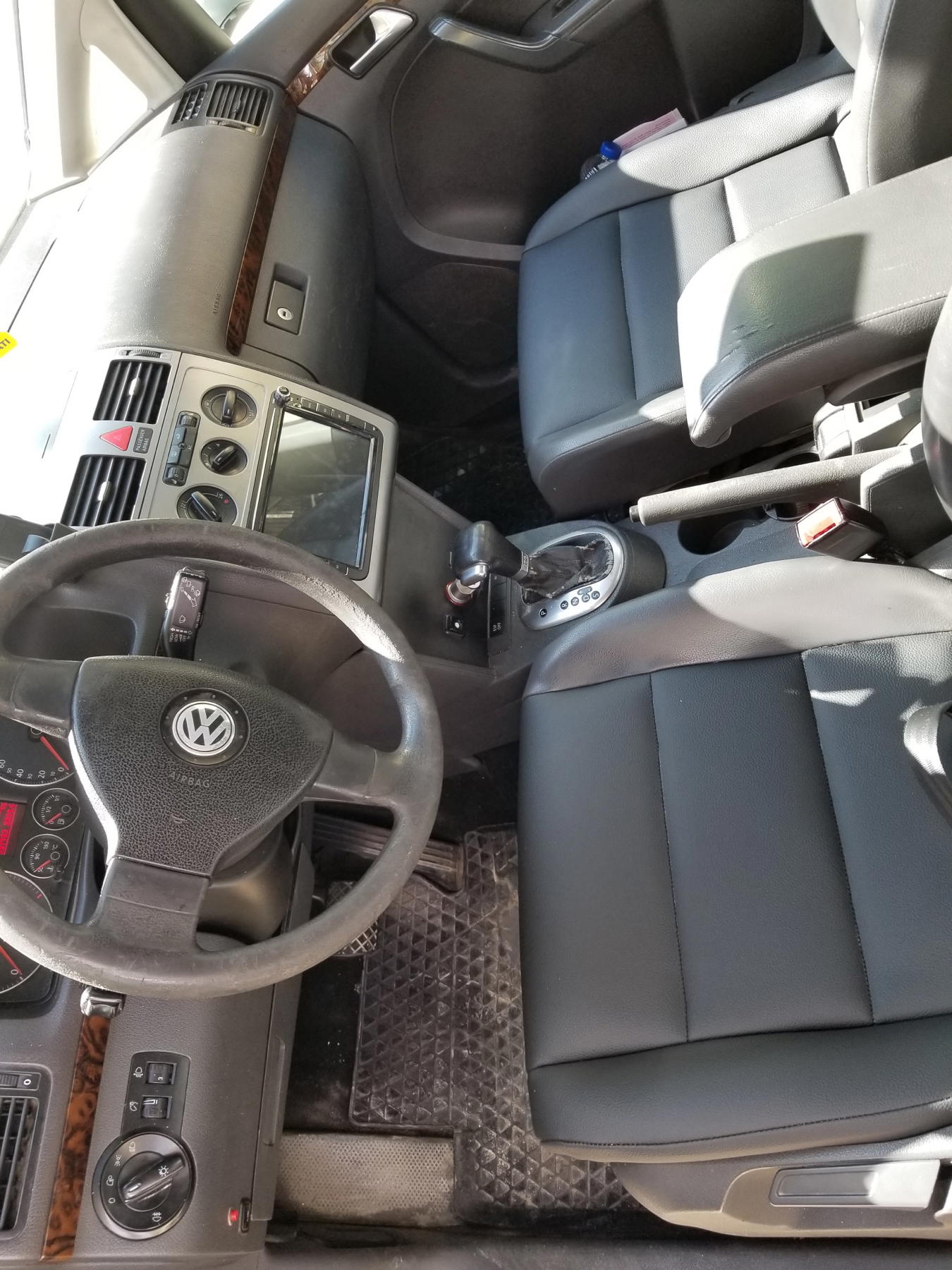 Volkswagen Touran - photo 3