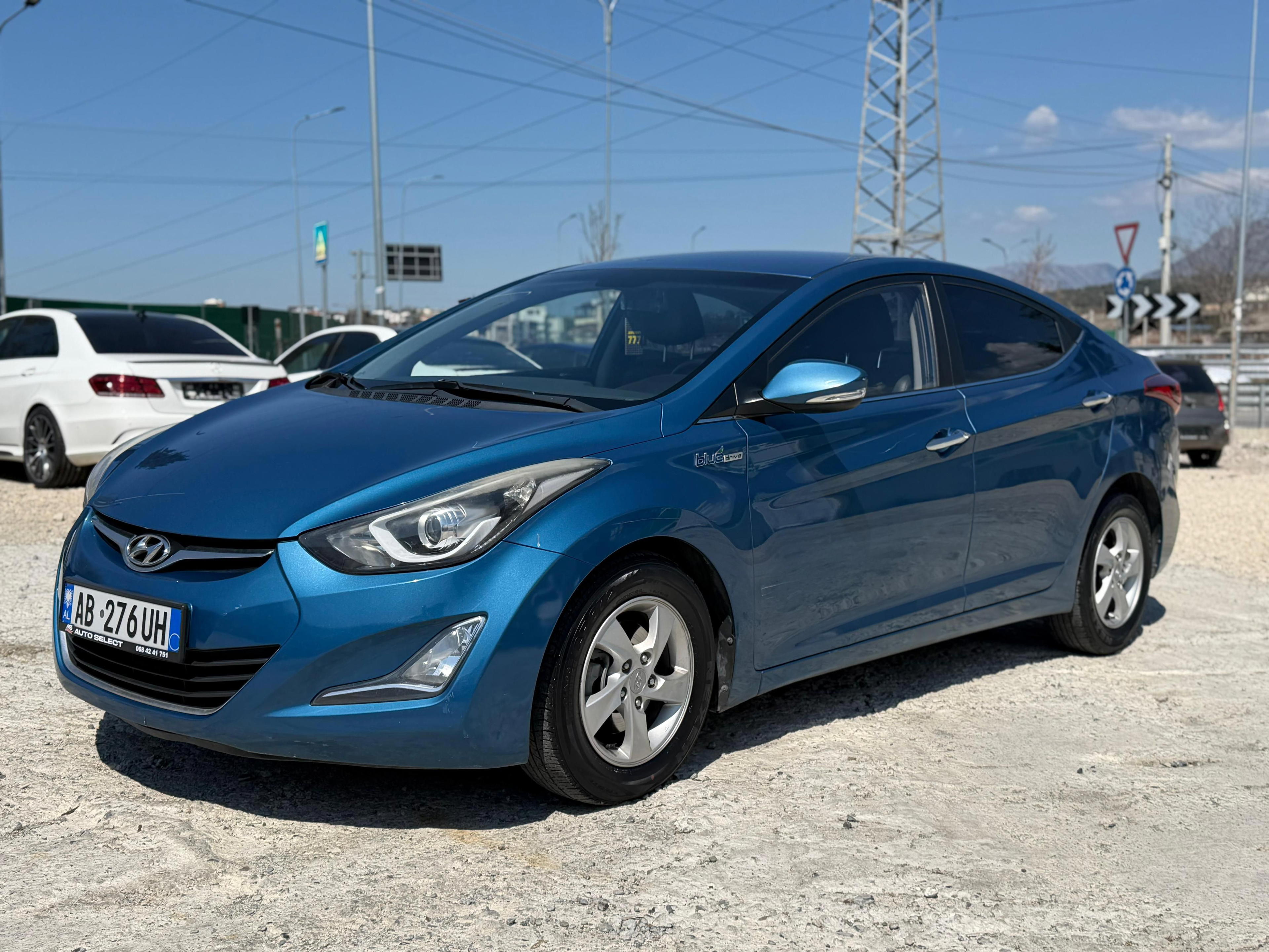 Hyundai Avante - photo 3
