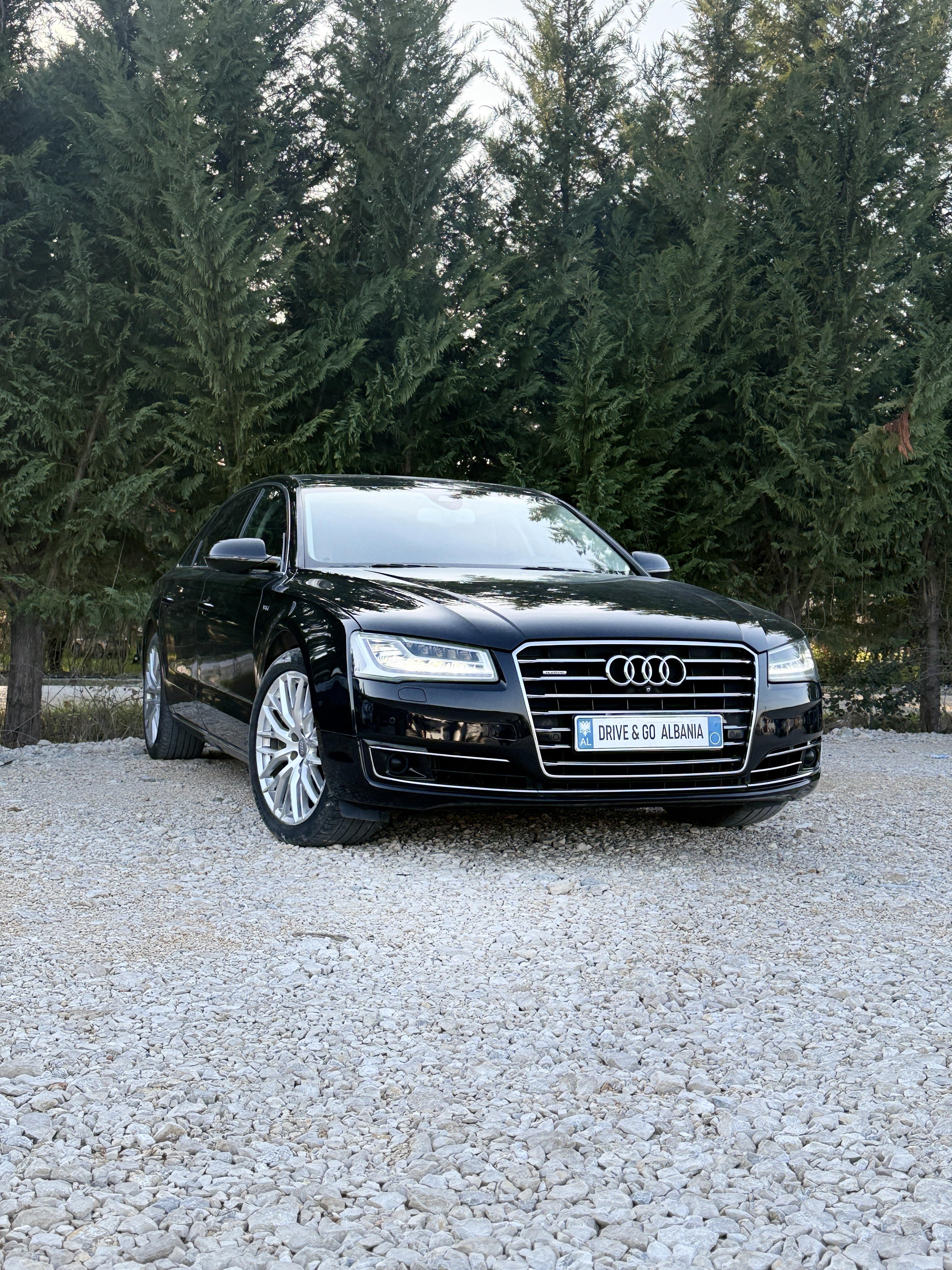 Audi A8 RentX Albania