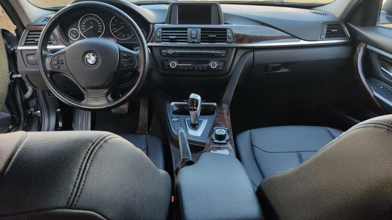 BMW 3 Series - main photo