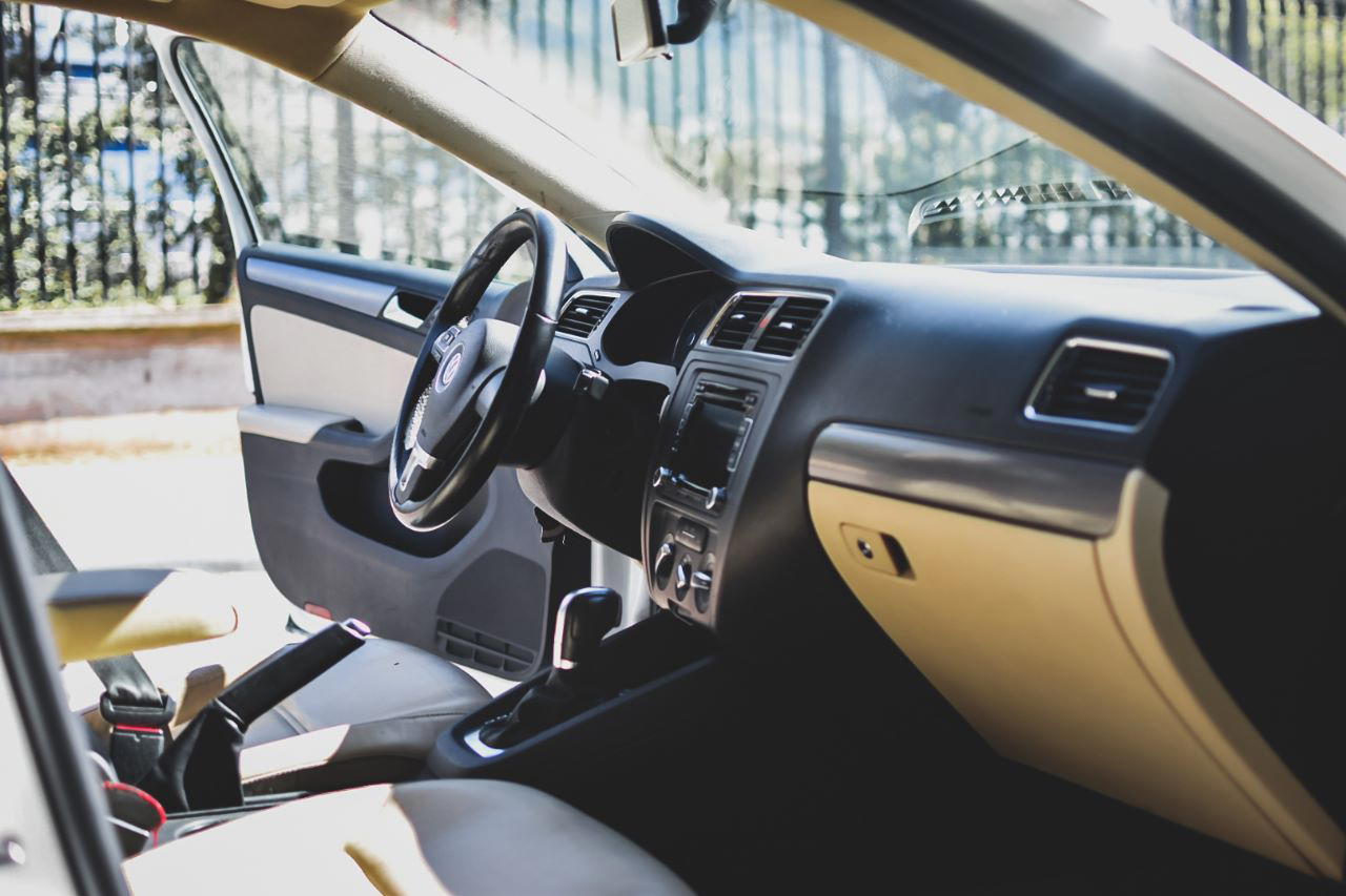 Volkswagen Jetta - photo 4