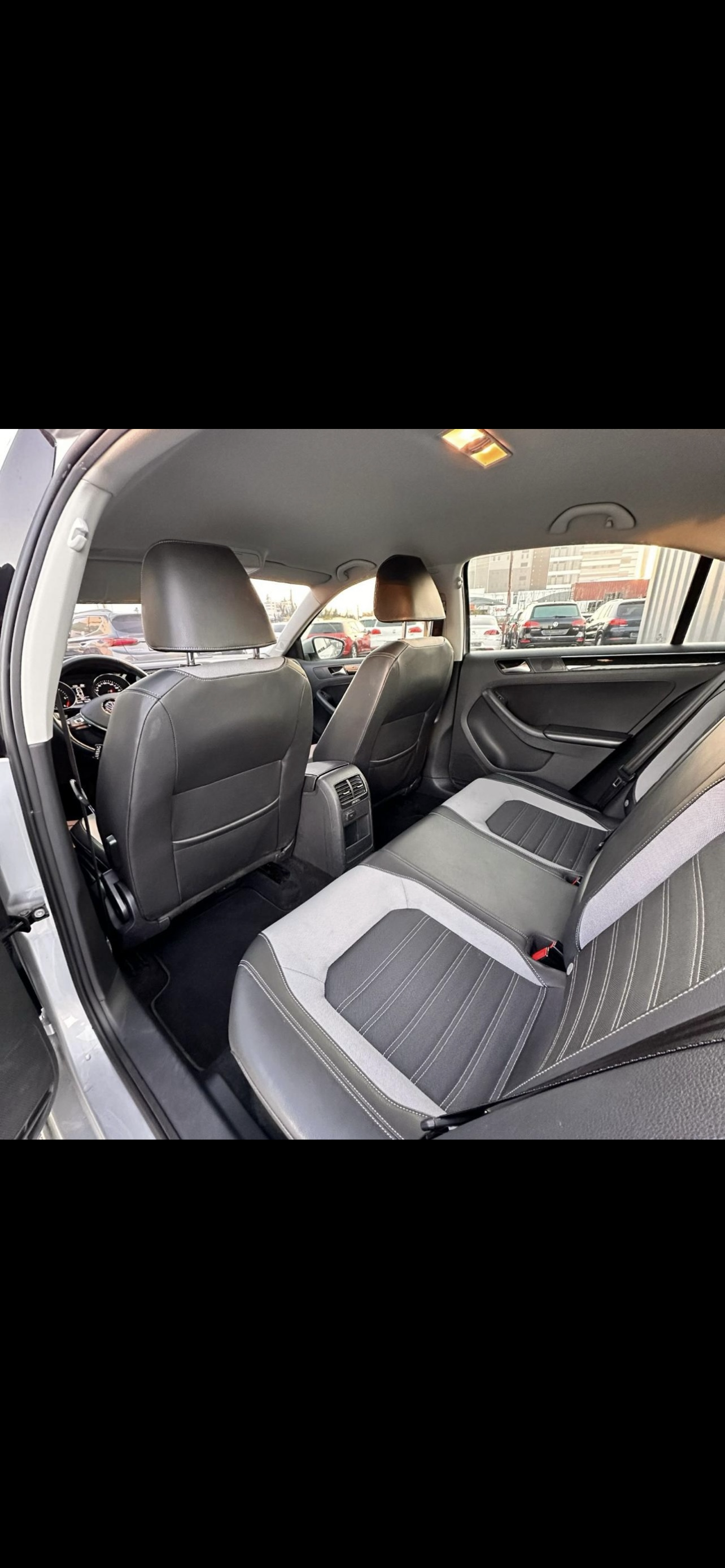 Volkswagen Jetta - photo 4