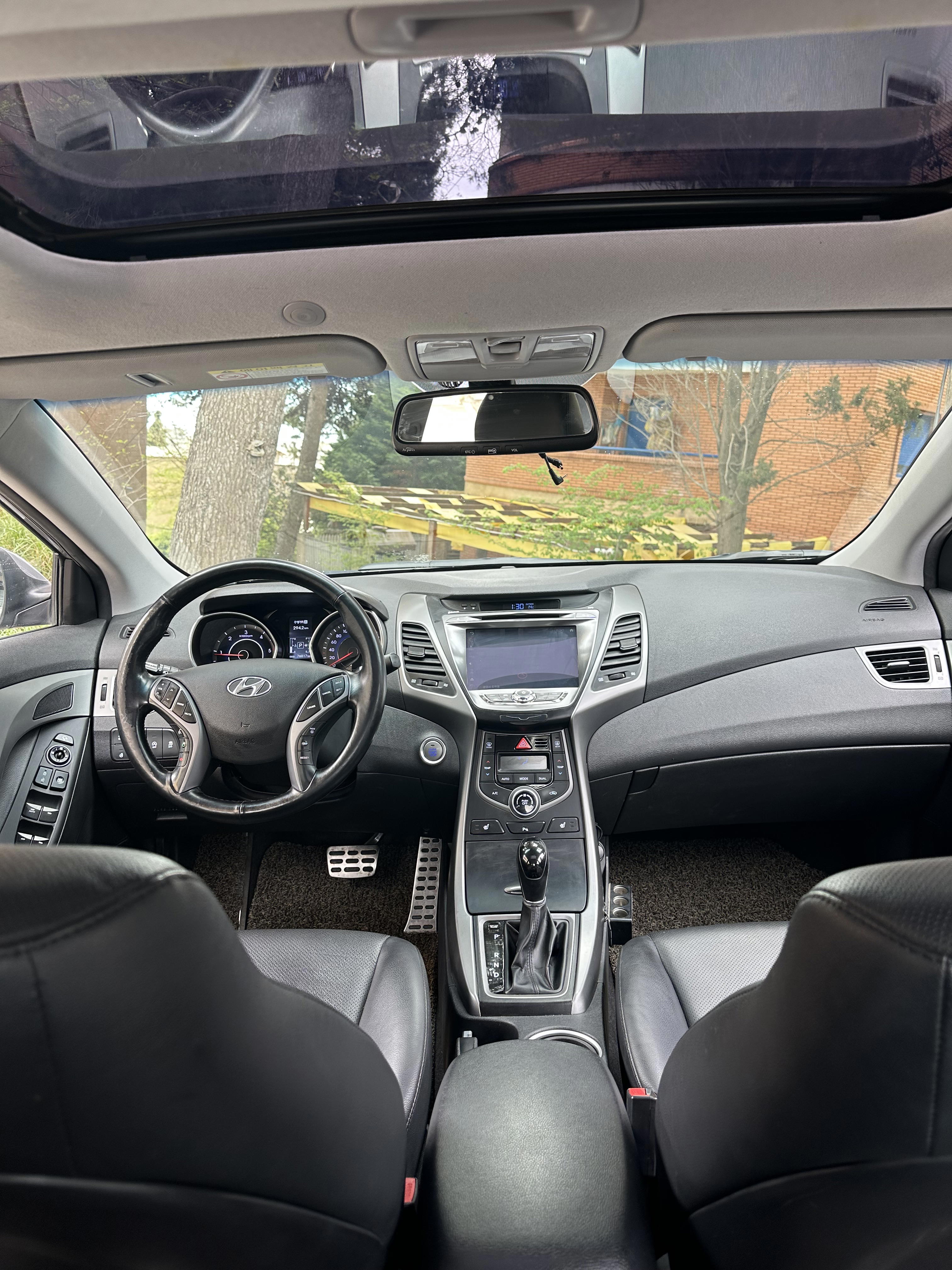 Hyundai Avante - photo 4