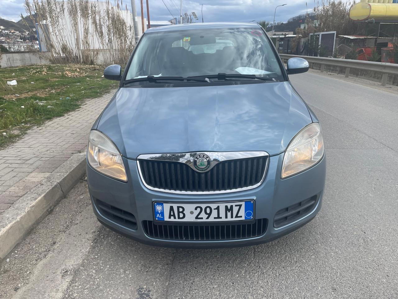 Skoda Fabia - main photo