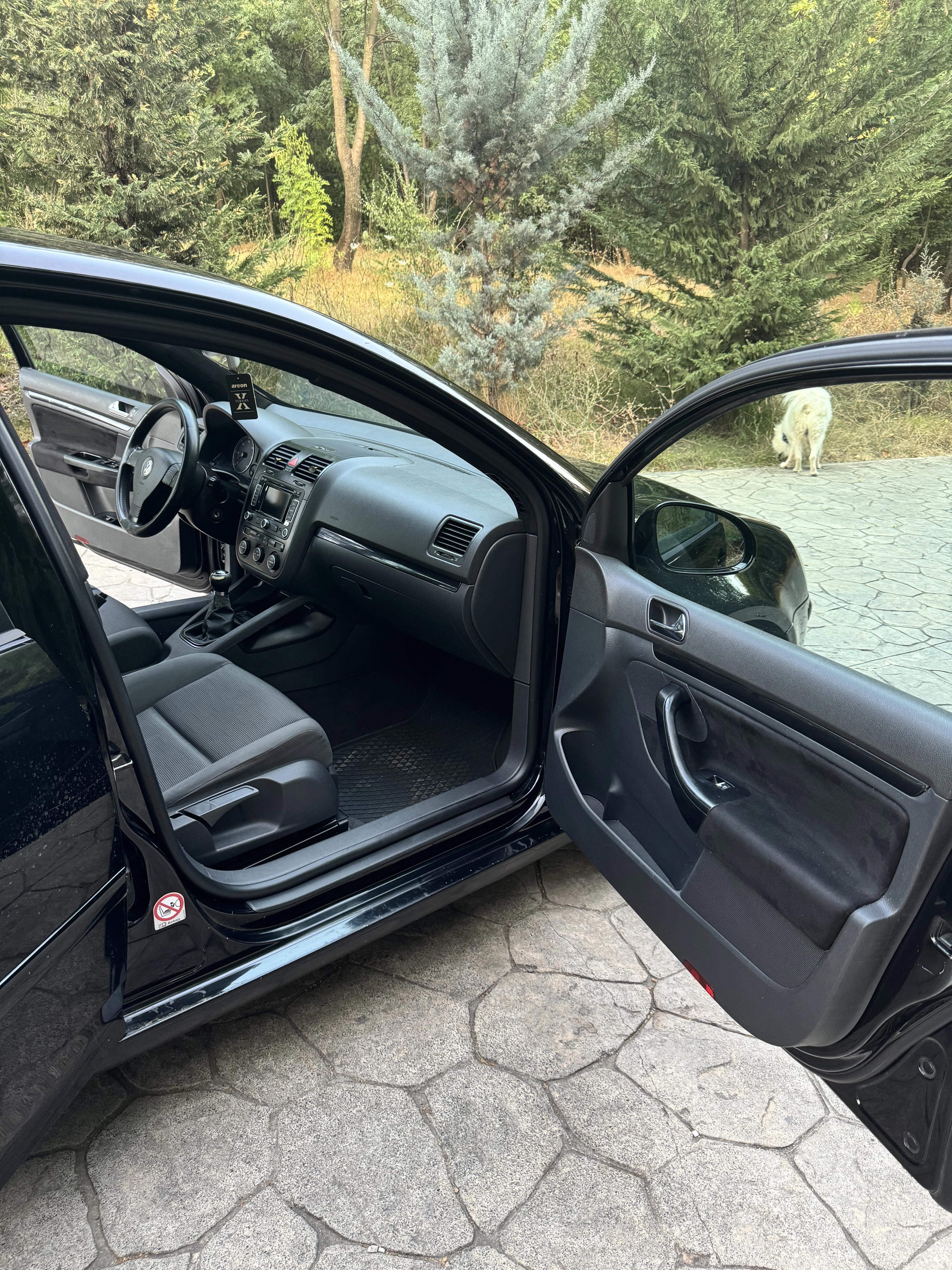 Volkswagen Golf - photo 4