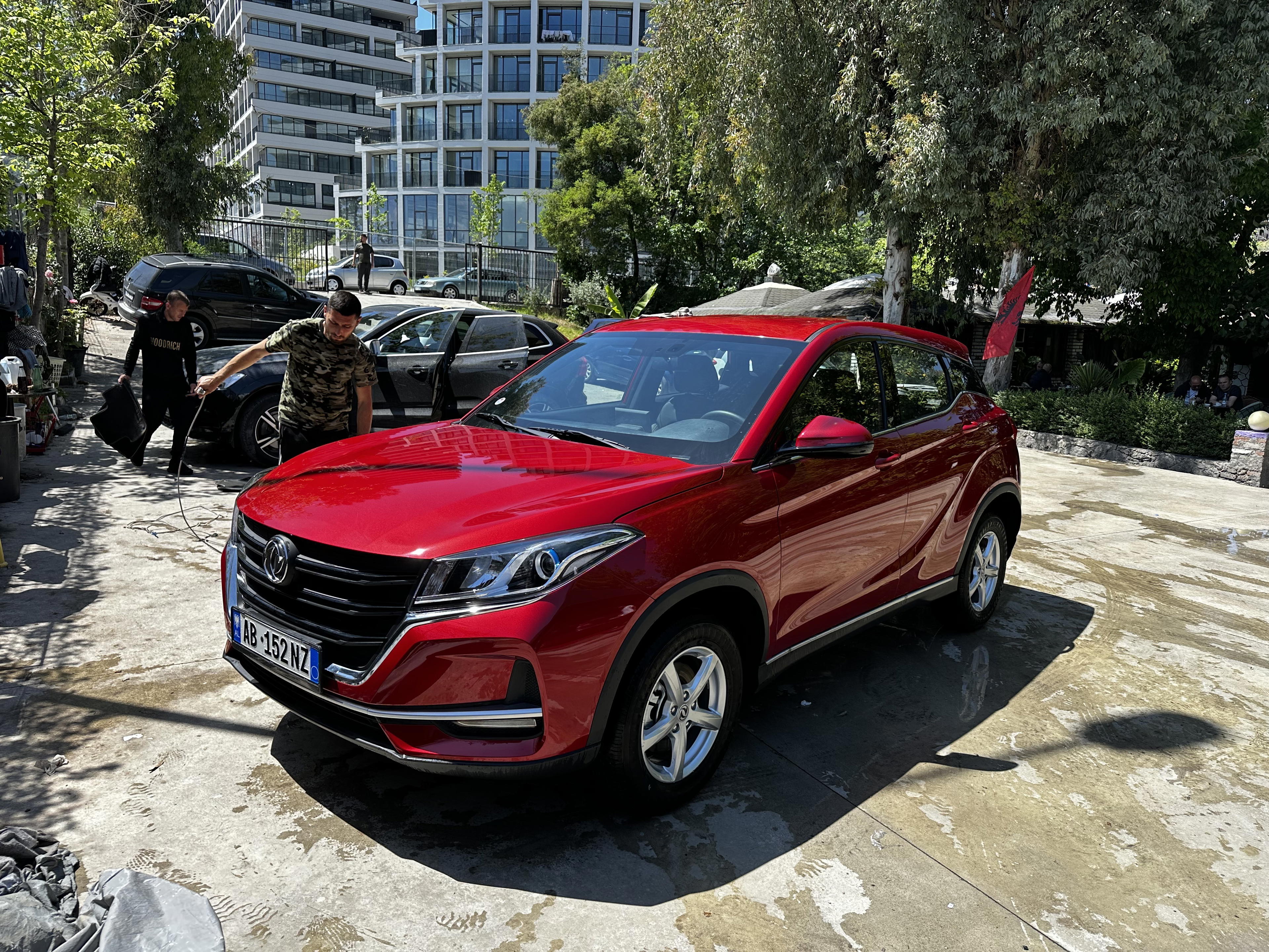 DFSK Fengon 500 for rent