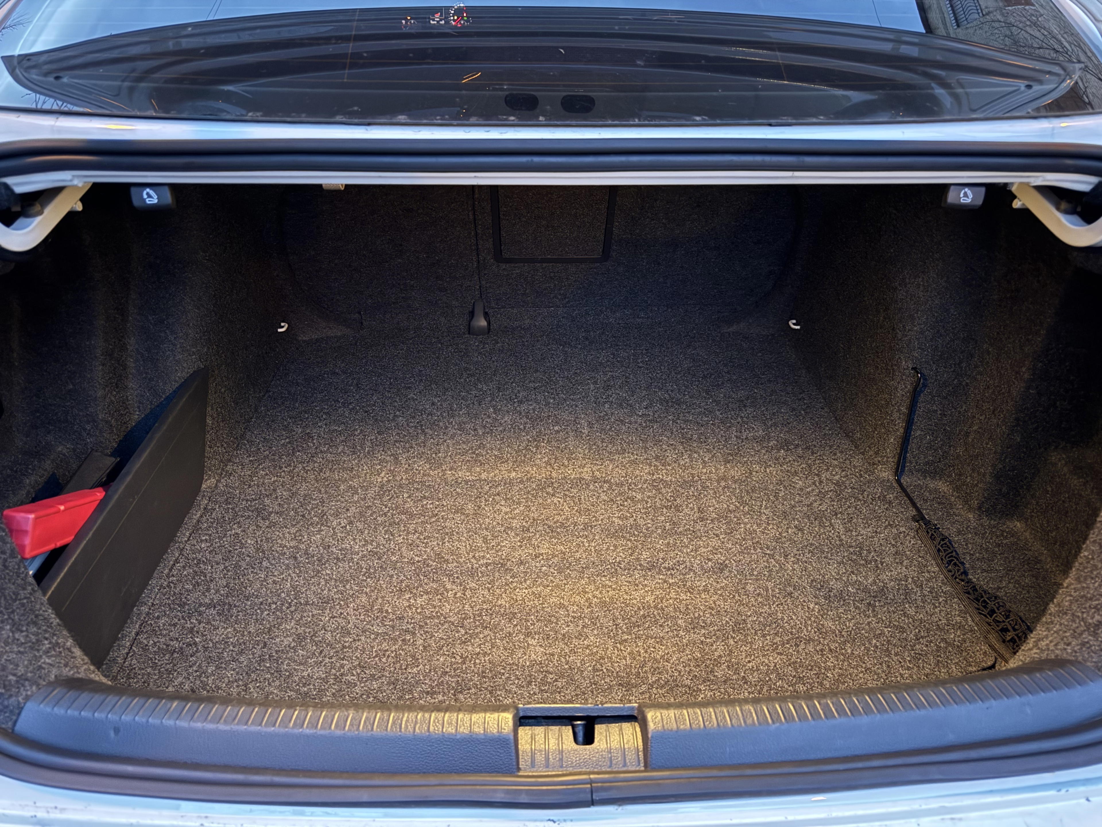 Volkswagen Jetta - photo 4