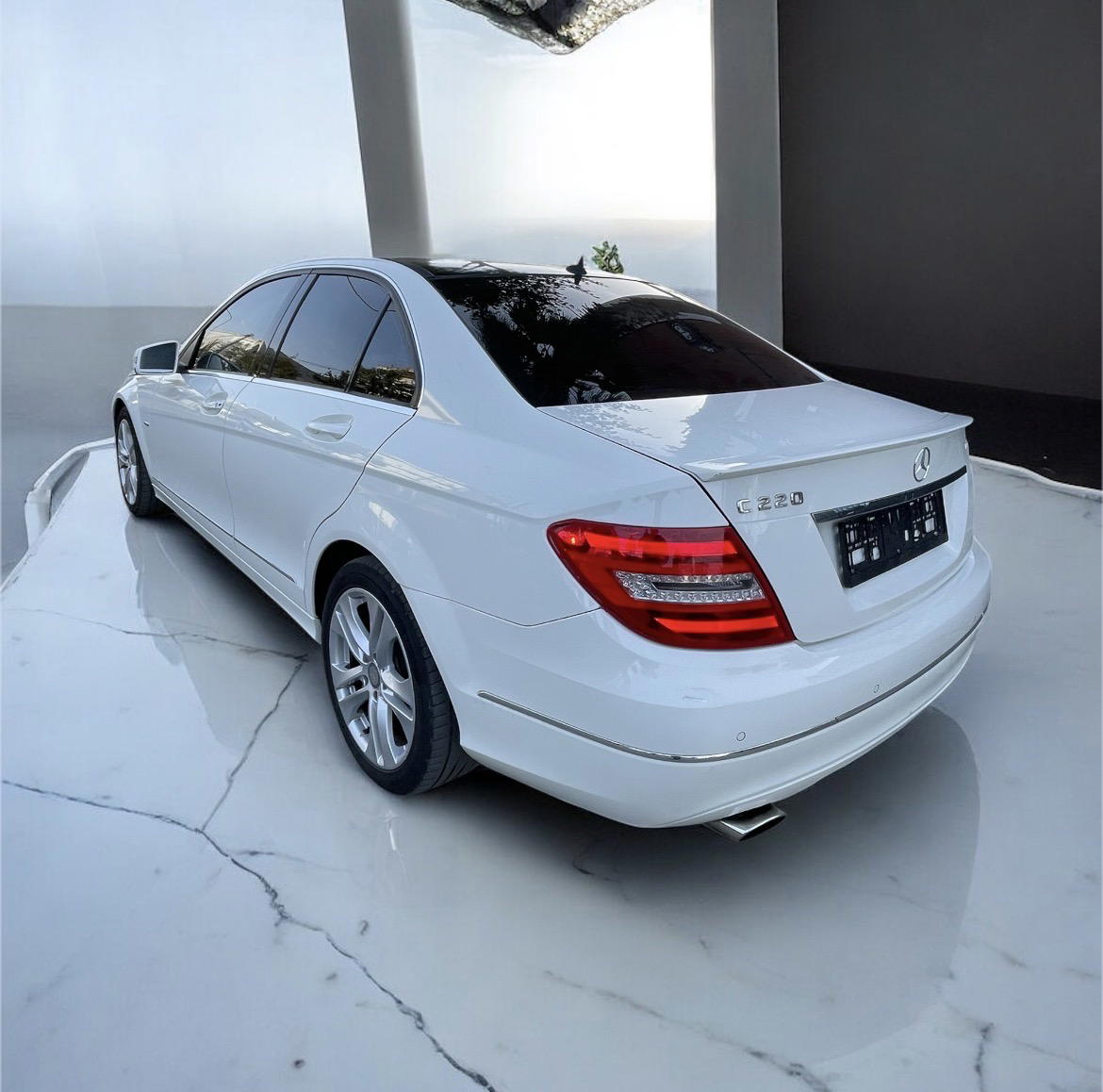 Mercedes-Benz C-Class - photo 4
