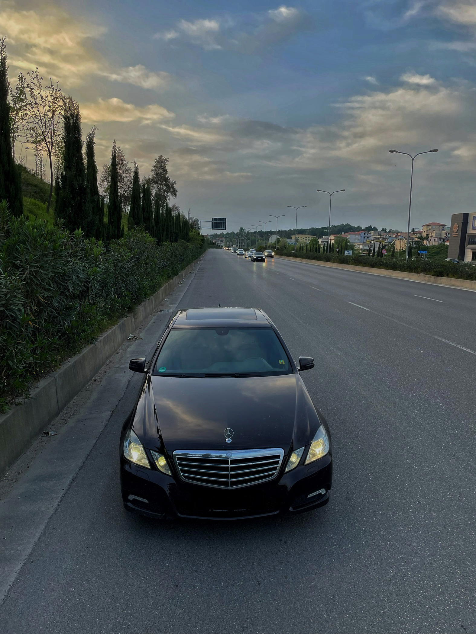 Mercedes-Benz E-Class - photo 4