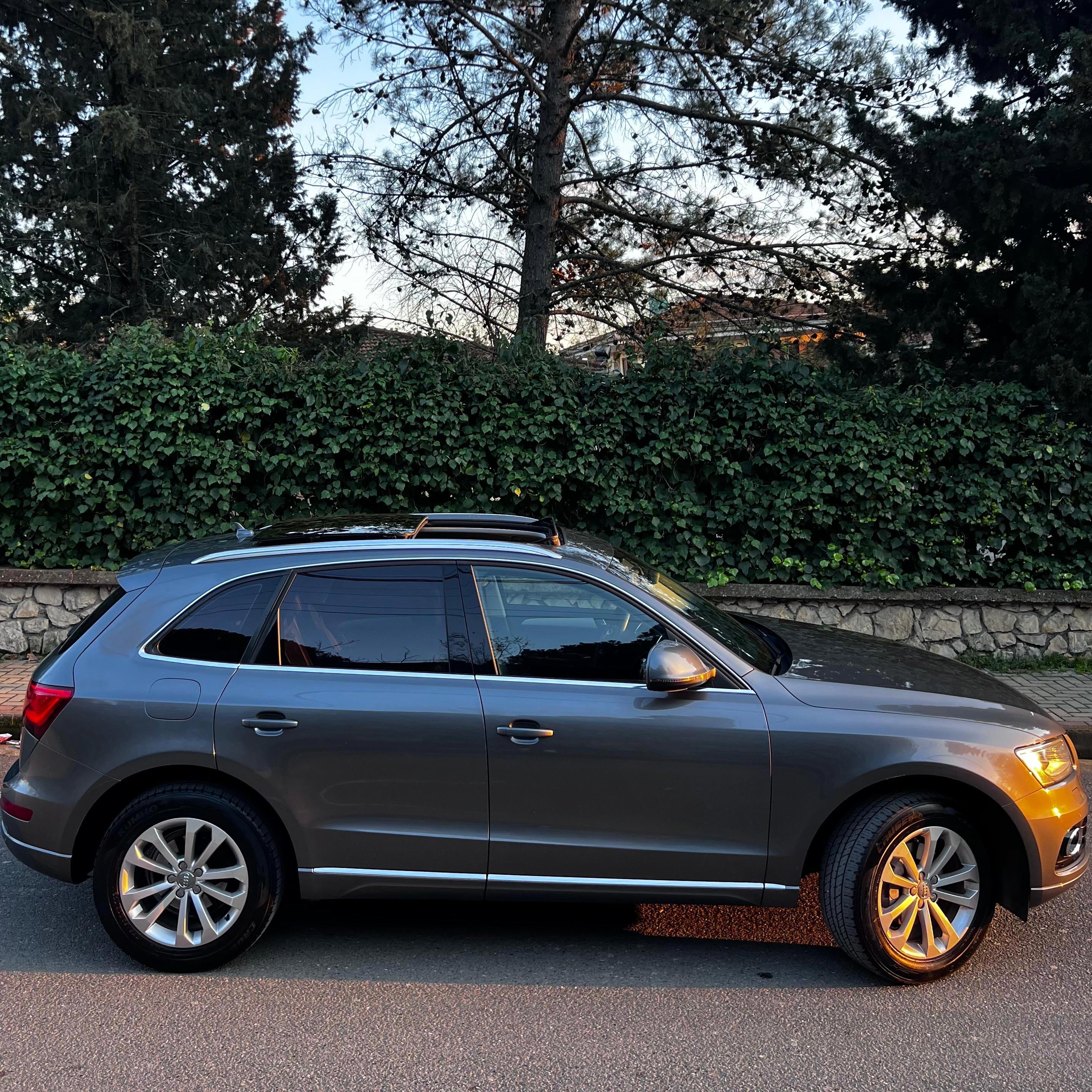 Audi Q5 - main photo