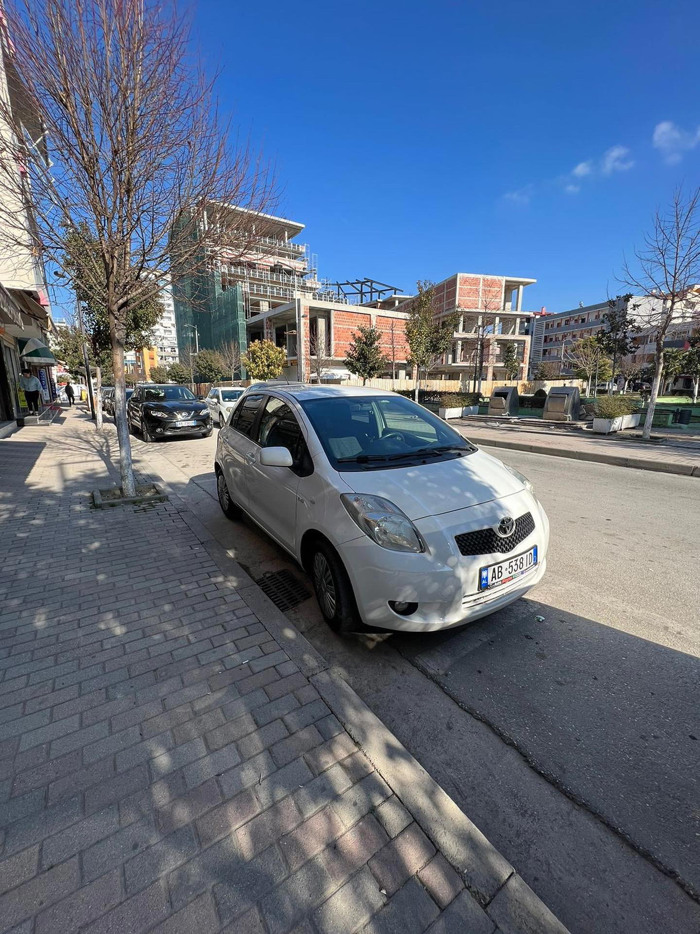 Toyota Yaris - main photo