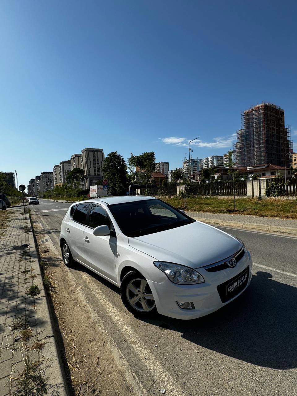 Hyundai I30 - main photo