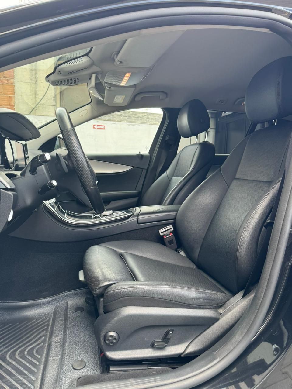 Mercedes-Benz E-Class - photo 3
