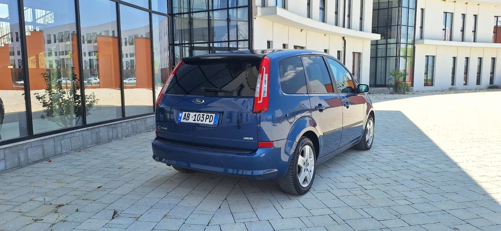 Ford C-MAX Energi - photo 3