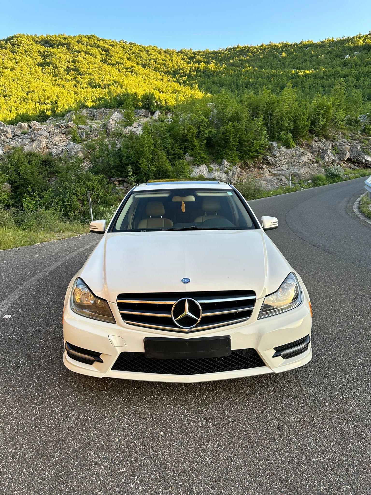 Mercedes-Benz C-Class - side view