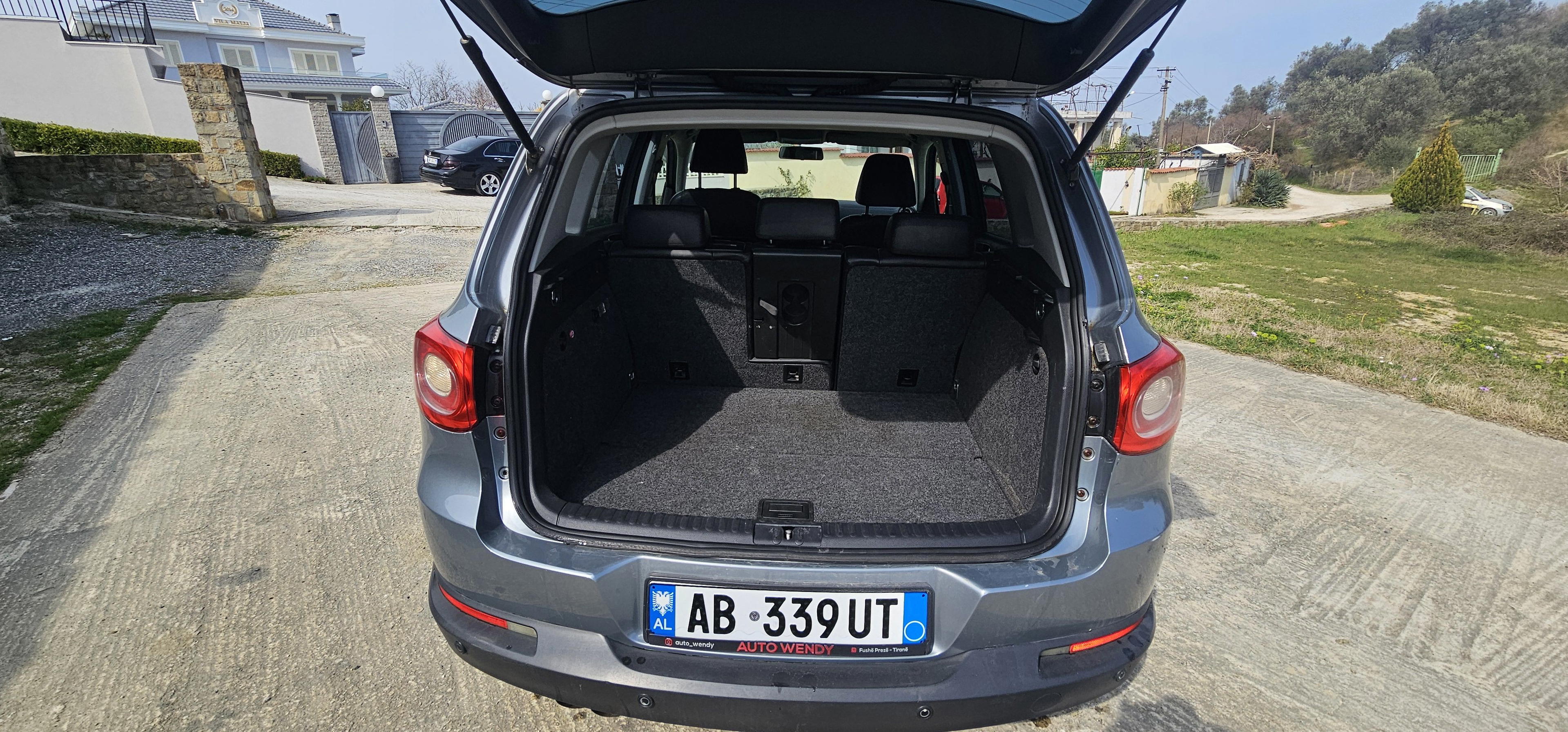 Volkswagen Tiguan - photo 3