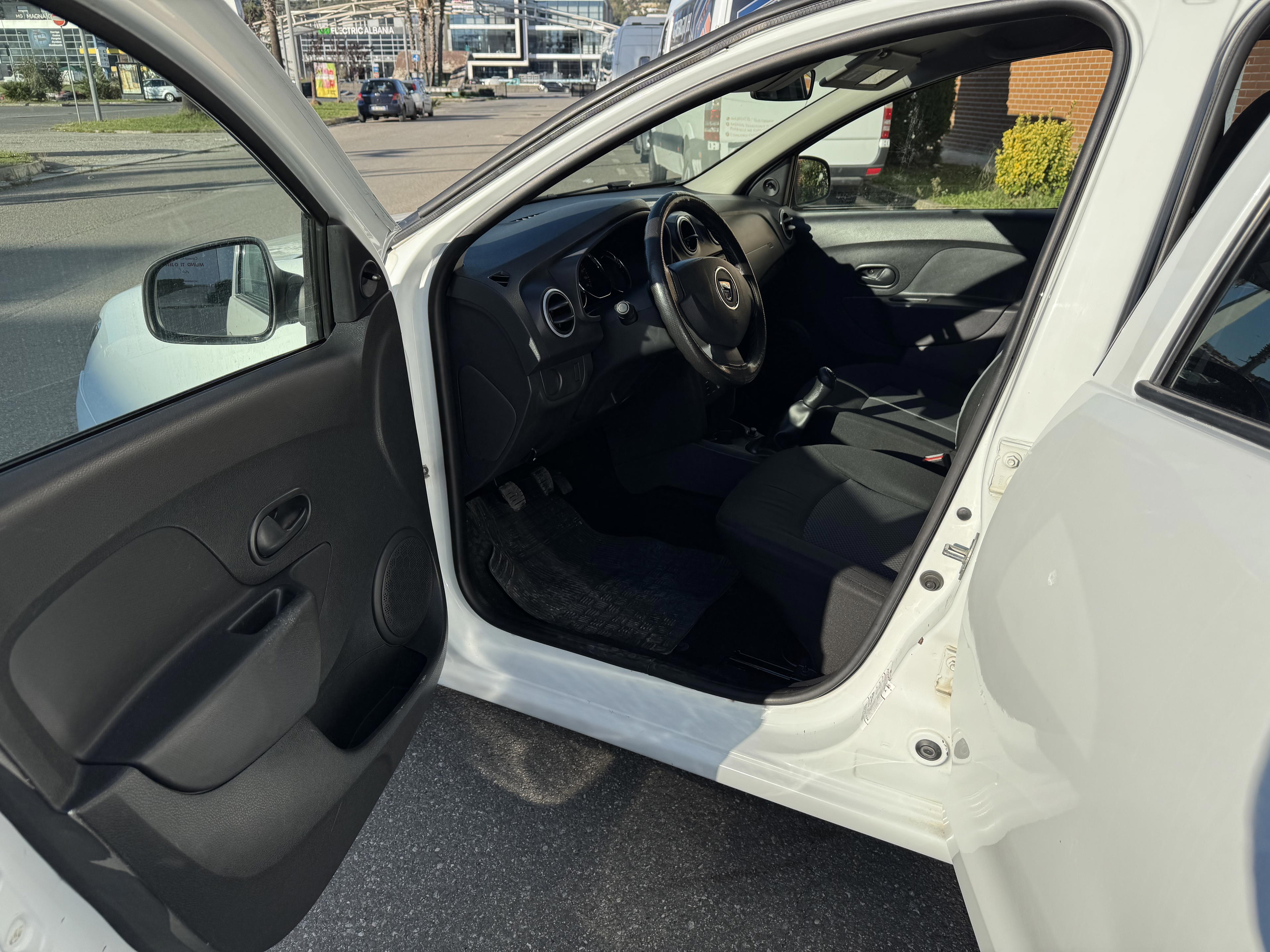 Dacia Logan - photo 3