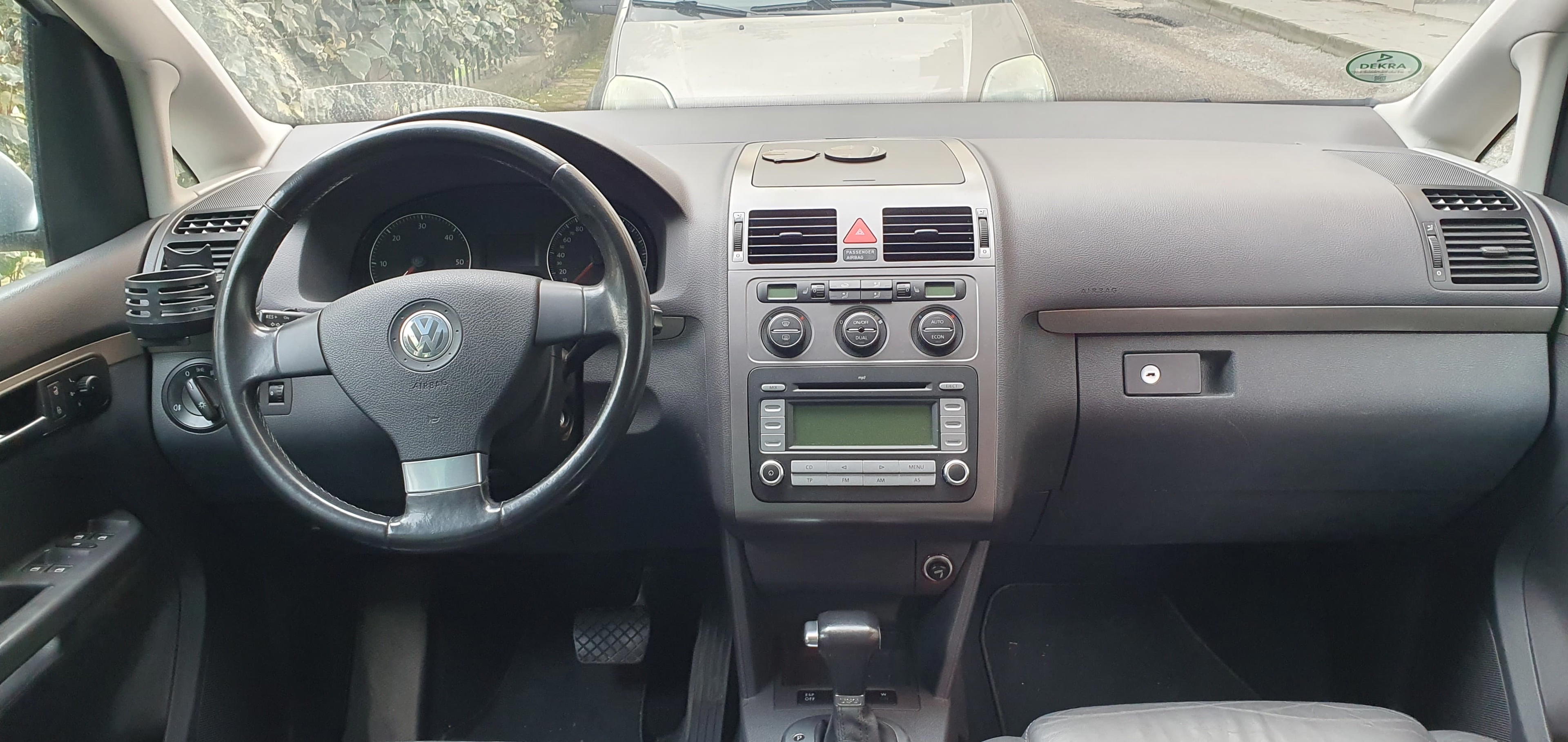 Volkswagen Touran - photo 3