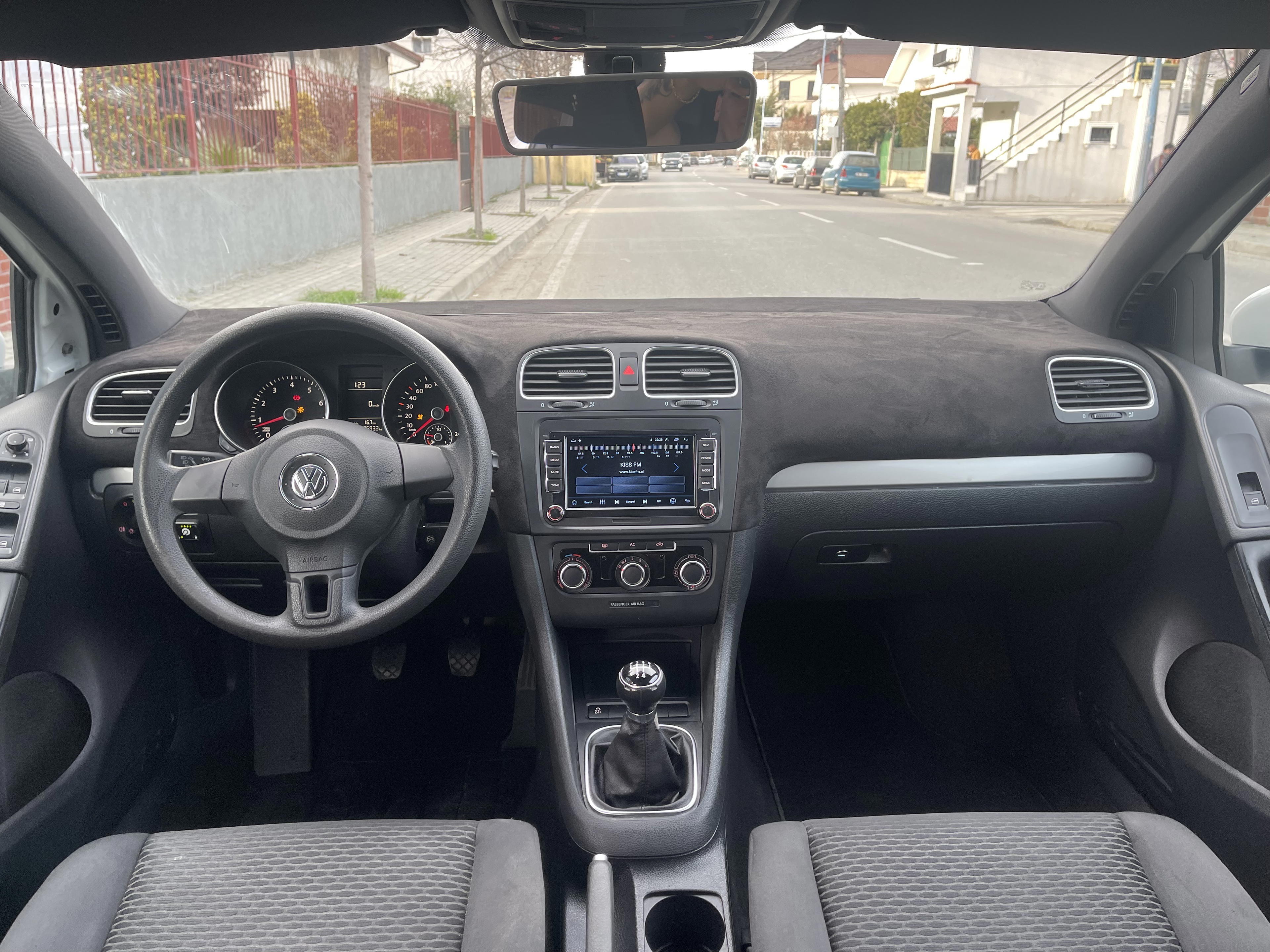 Volkswagen Golf - photo 4