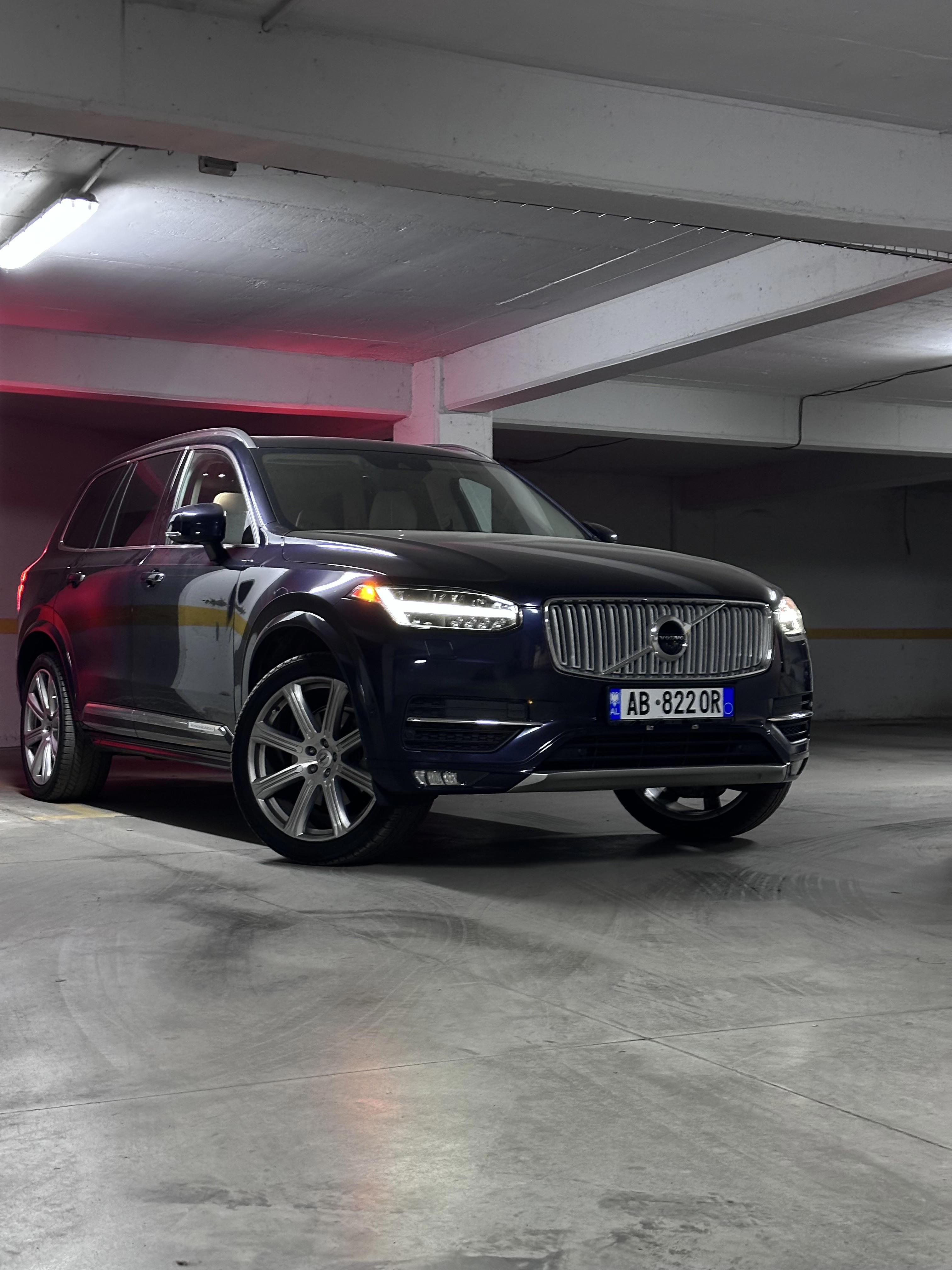 Volvo XC90 for rent