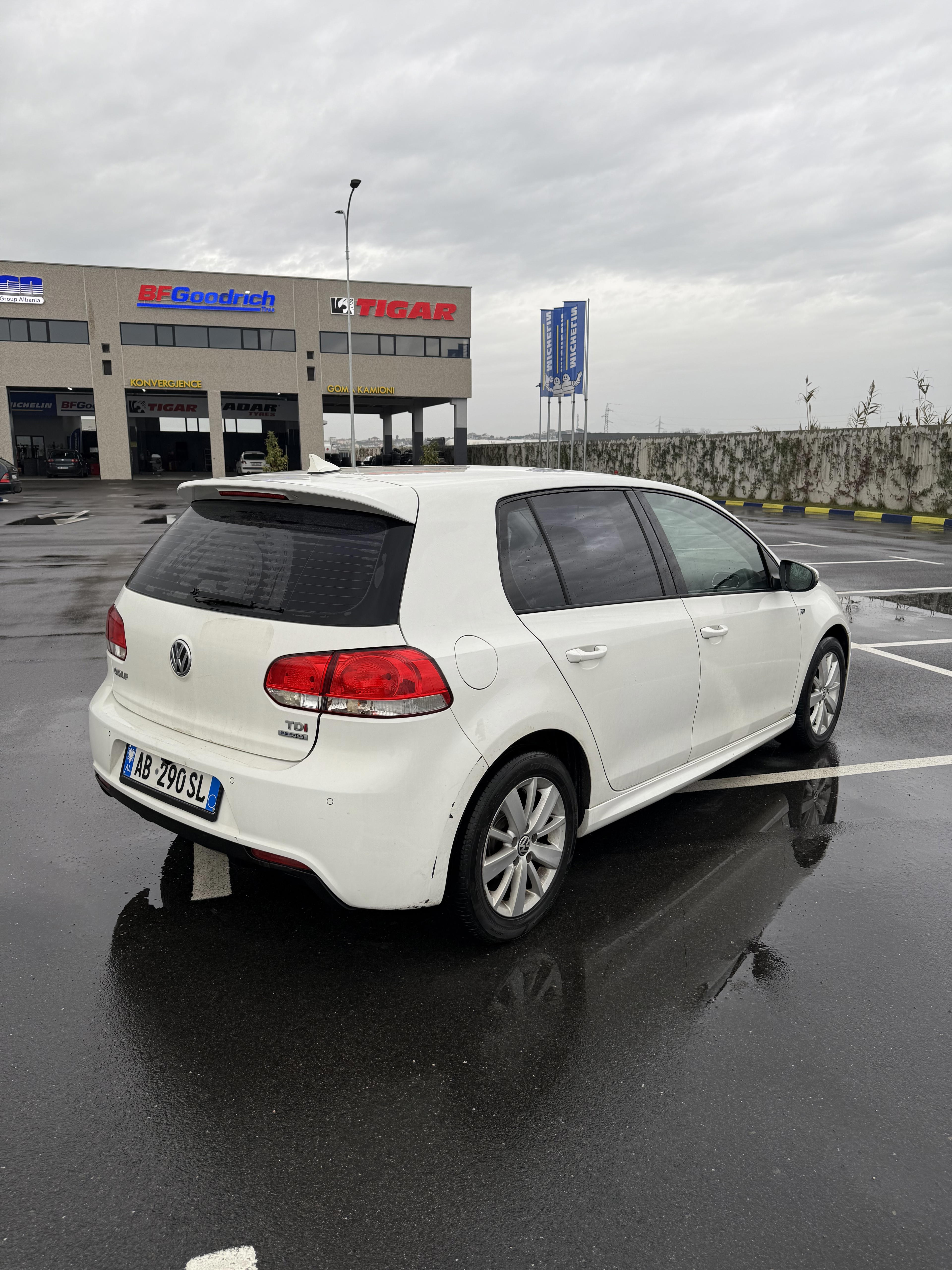 Volkswagen Golf - photo 4