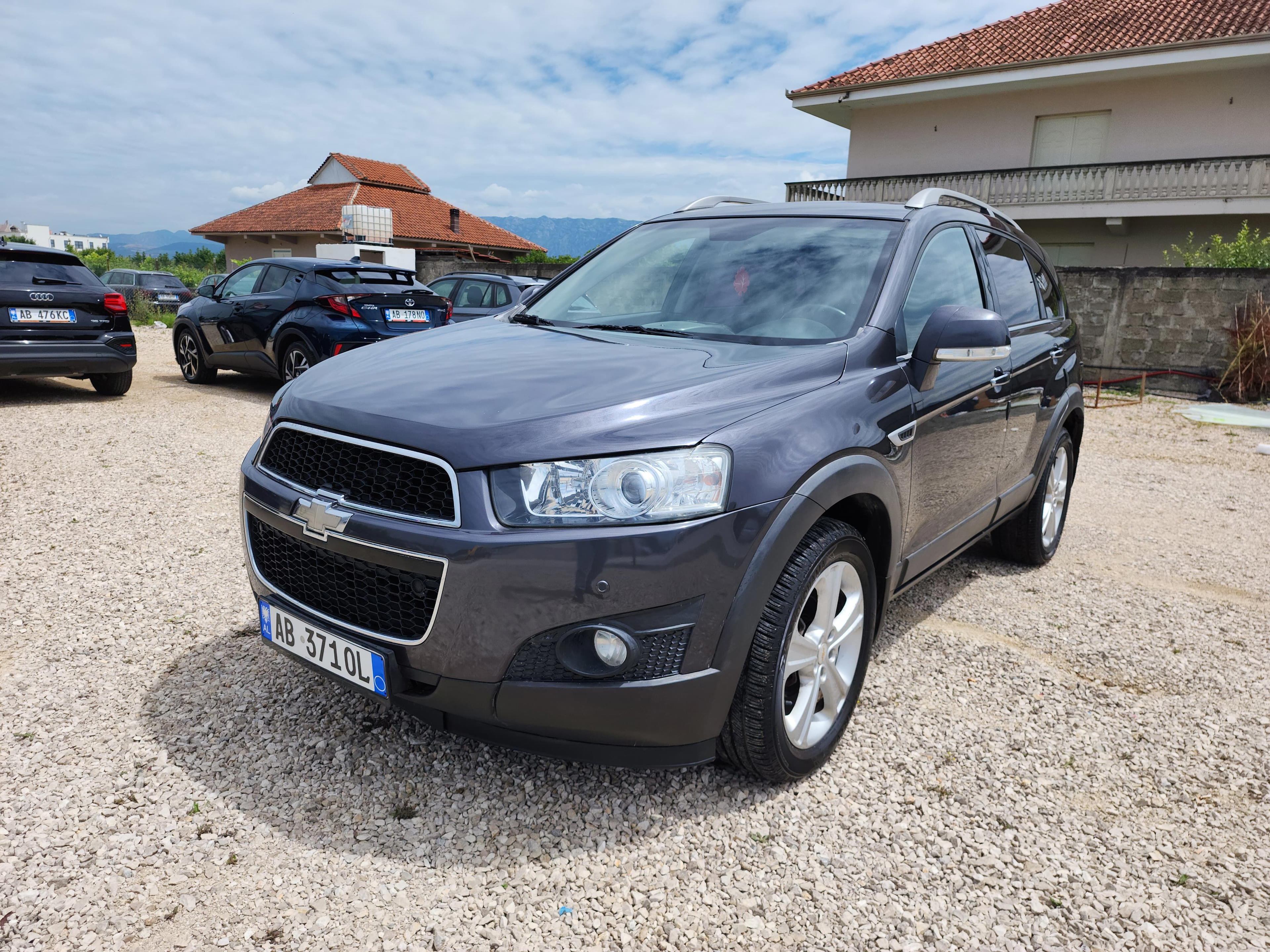 Chevrolet Captiva Sport - main photo