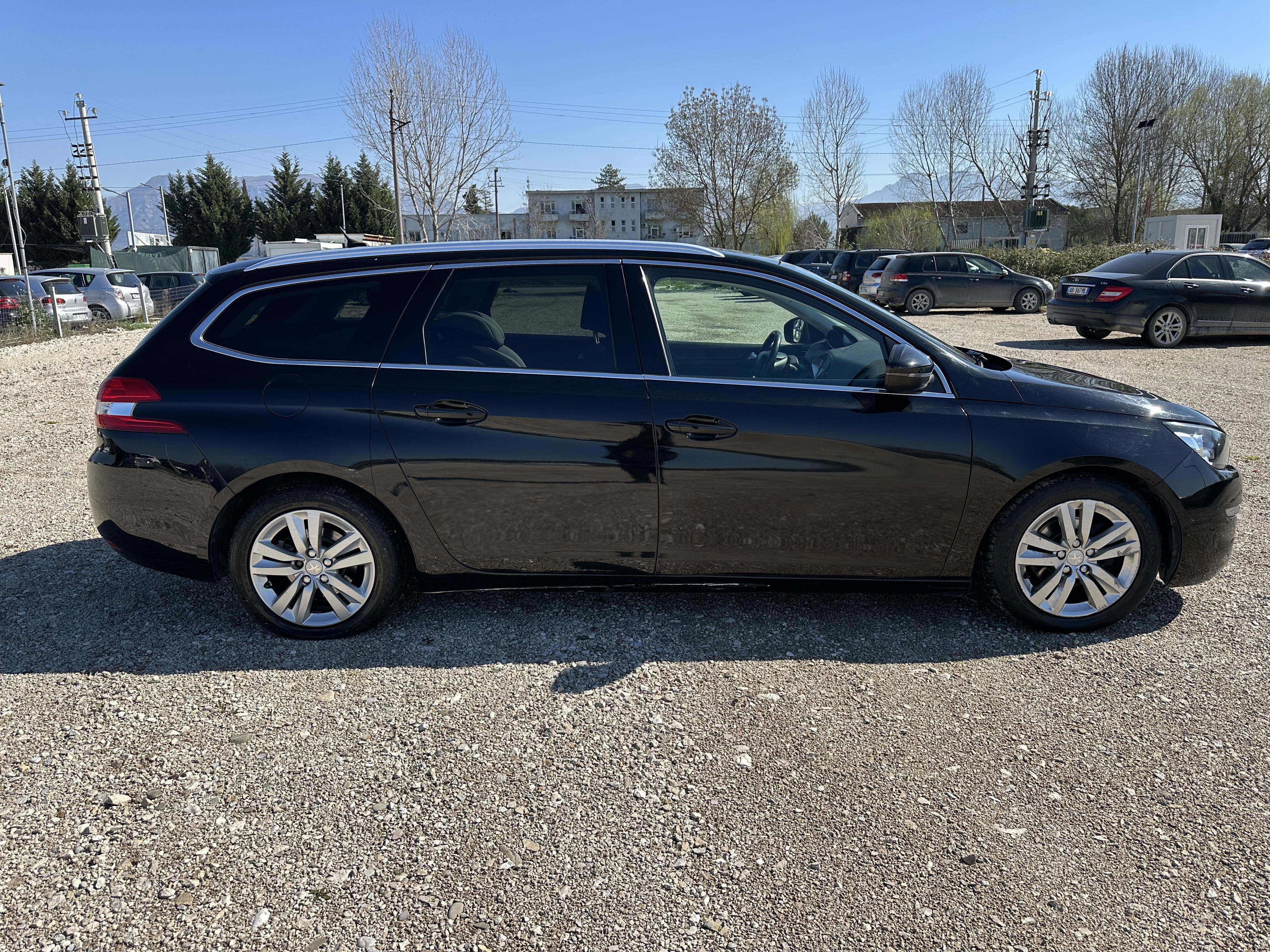Peugeot 308 SW - photo 4