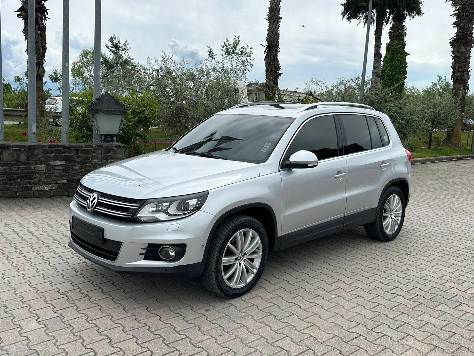 Volkswagen Tiguan RentX Albania