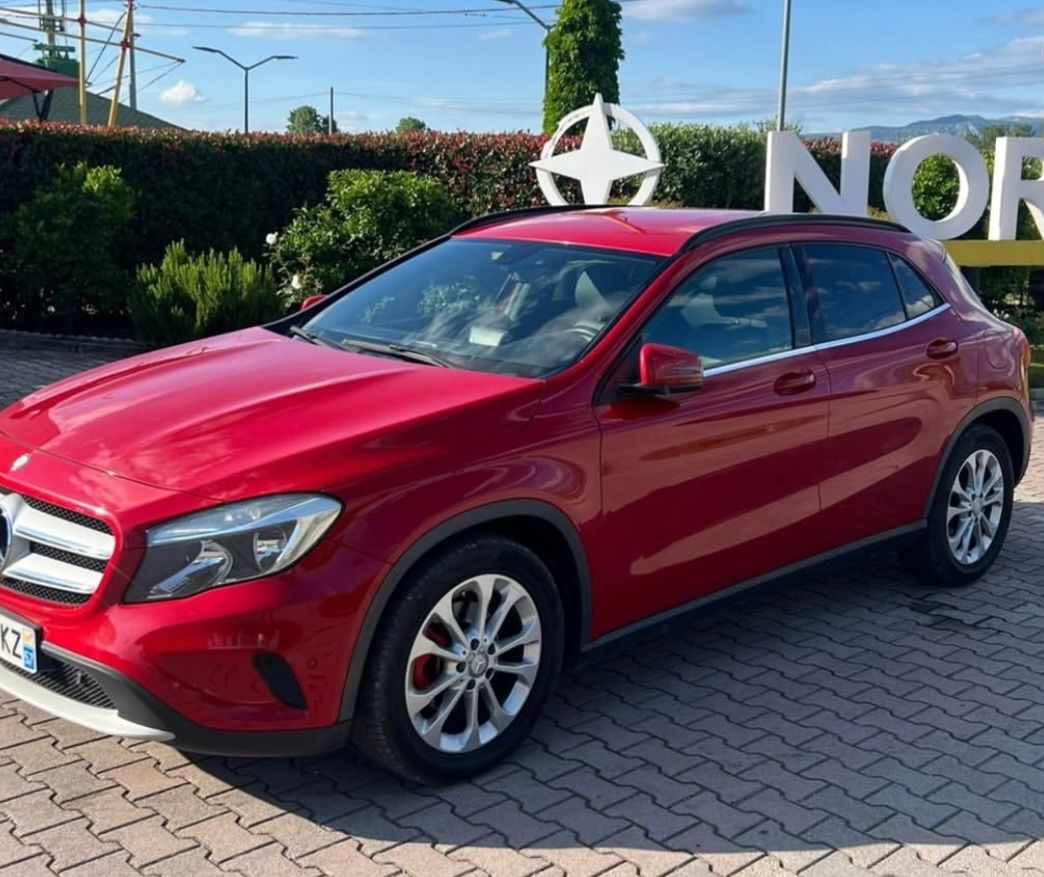 Mercedes-Benz GLA for rent