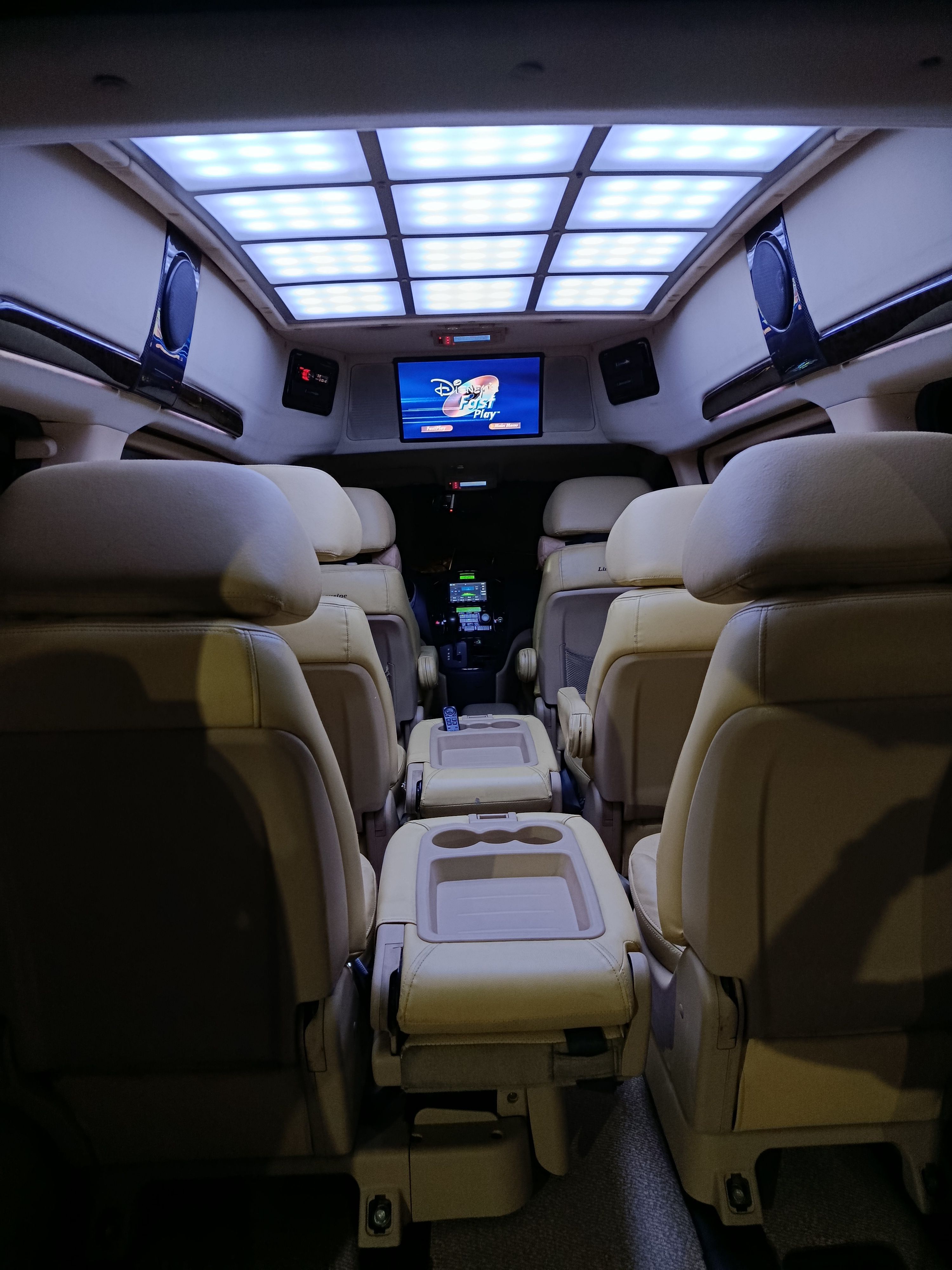 Hyundai Starex - photo 4