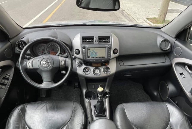 Toyota RAV4 - photo 4